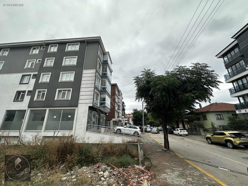 Karaçayır'da Kiralık 260 M2 Zemin + 50 M2 Depolu İşyeri — fotoğraf 6