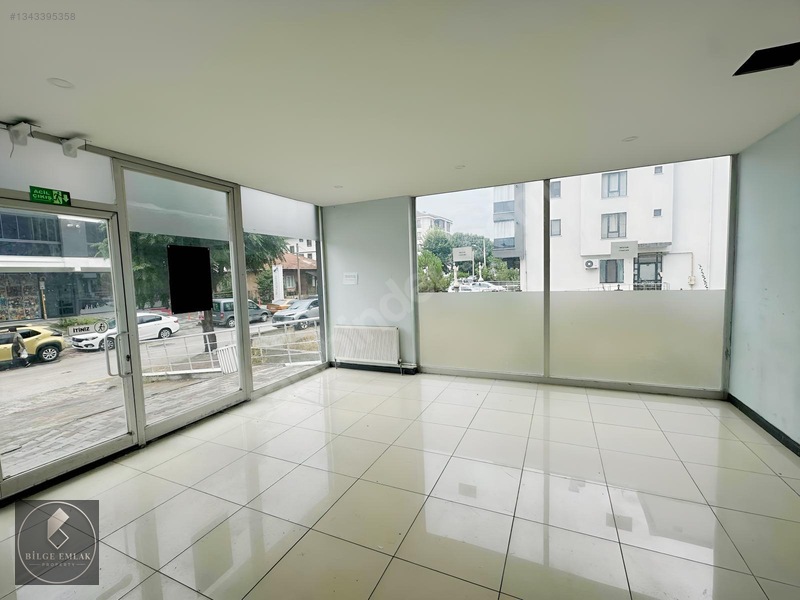 Karaçayır'da Kiralık 260 M2 Zemin + 50 M2 Depolu İşyeri — fotoğraf 9