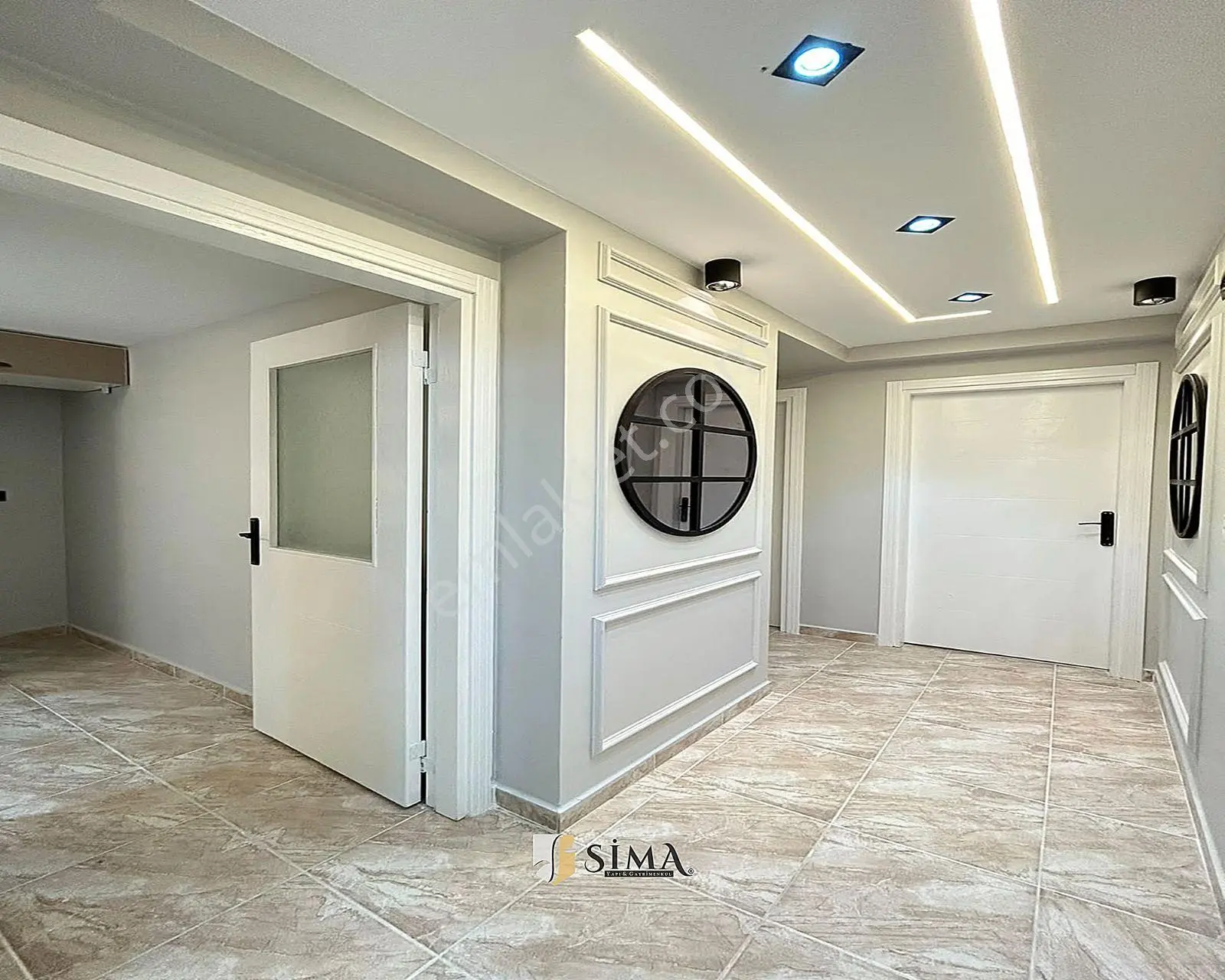 Metrobüse Yürüme Mesafesinde Aile Binasında Balkonlu 2+1 Arakat — fotoğraf 12