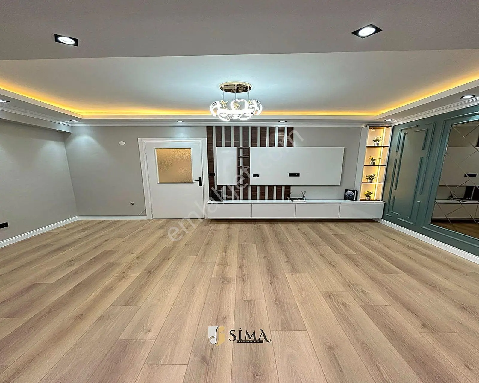 Metrobüse Yürüme Mesafesinde Aile Binasında Balkonlu 2+1 Arakat — fotoğraf 21