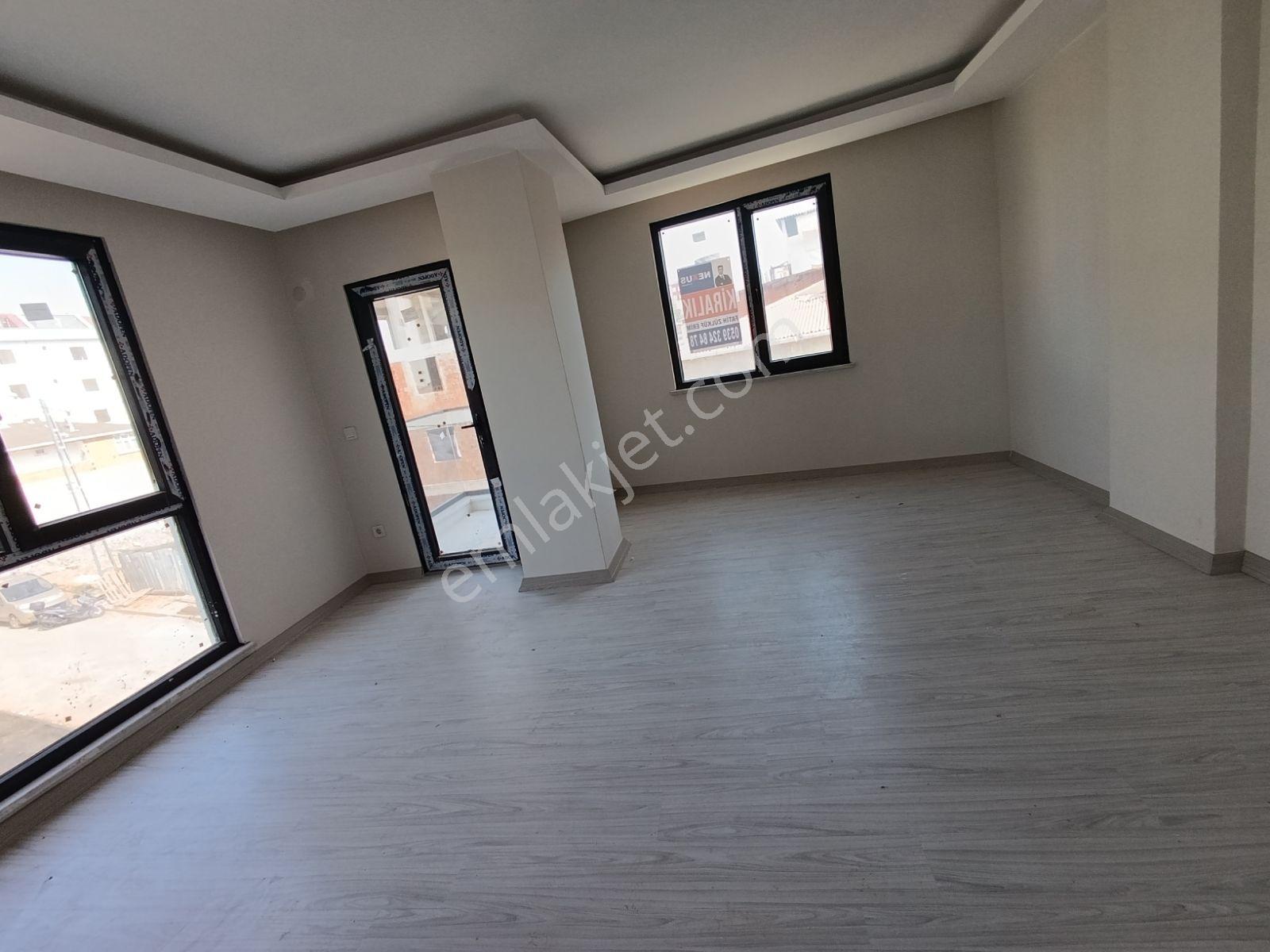 Sultanbeyli'de Satılık 2+1 İskânlı Geniş Daire — fotoğraf 4