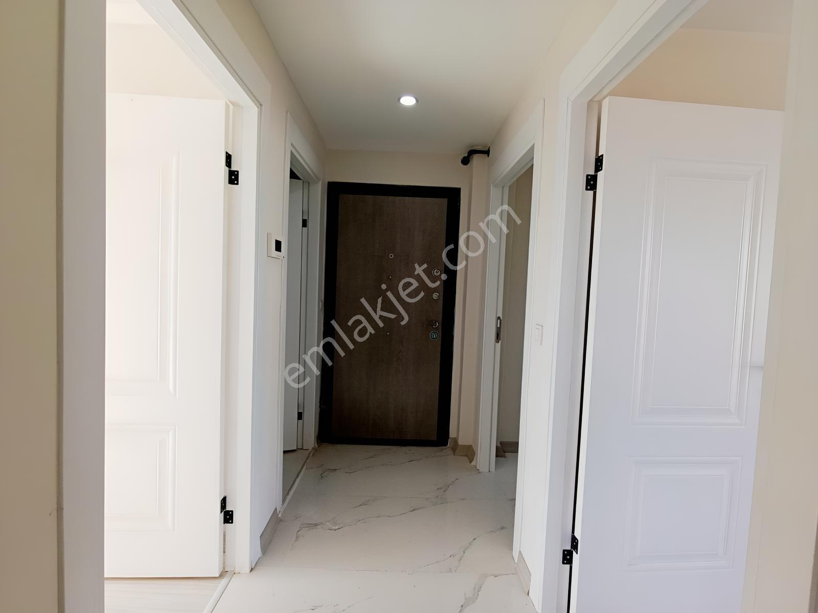 Sultanbeyli'de Satılık 2+1 İskânlı Geniş Daire — fotoğraf 13