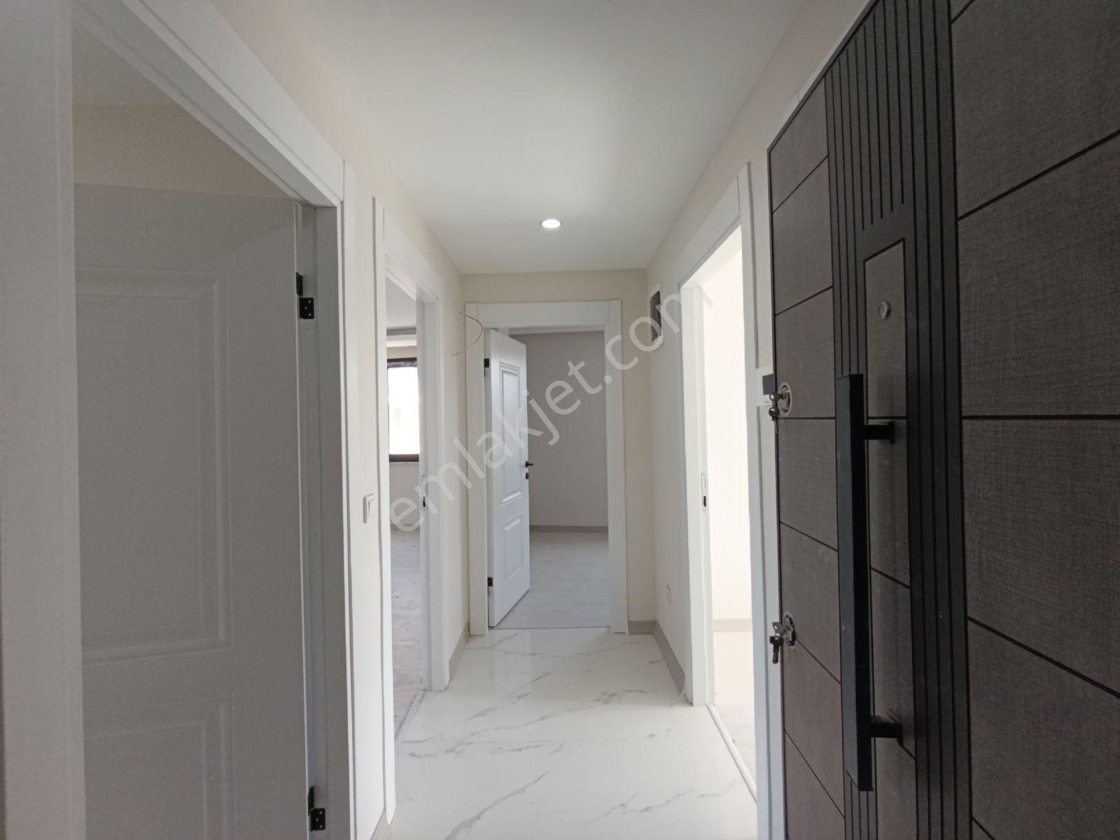 Sultanbeyli'de Satılık 2+1 İskânlı Geniş Daire — fotoğraf 18