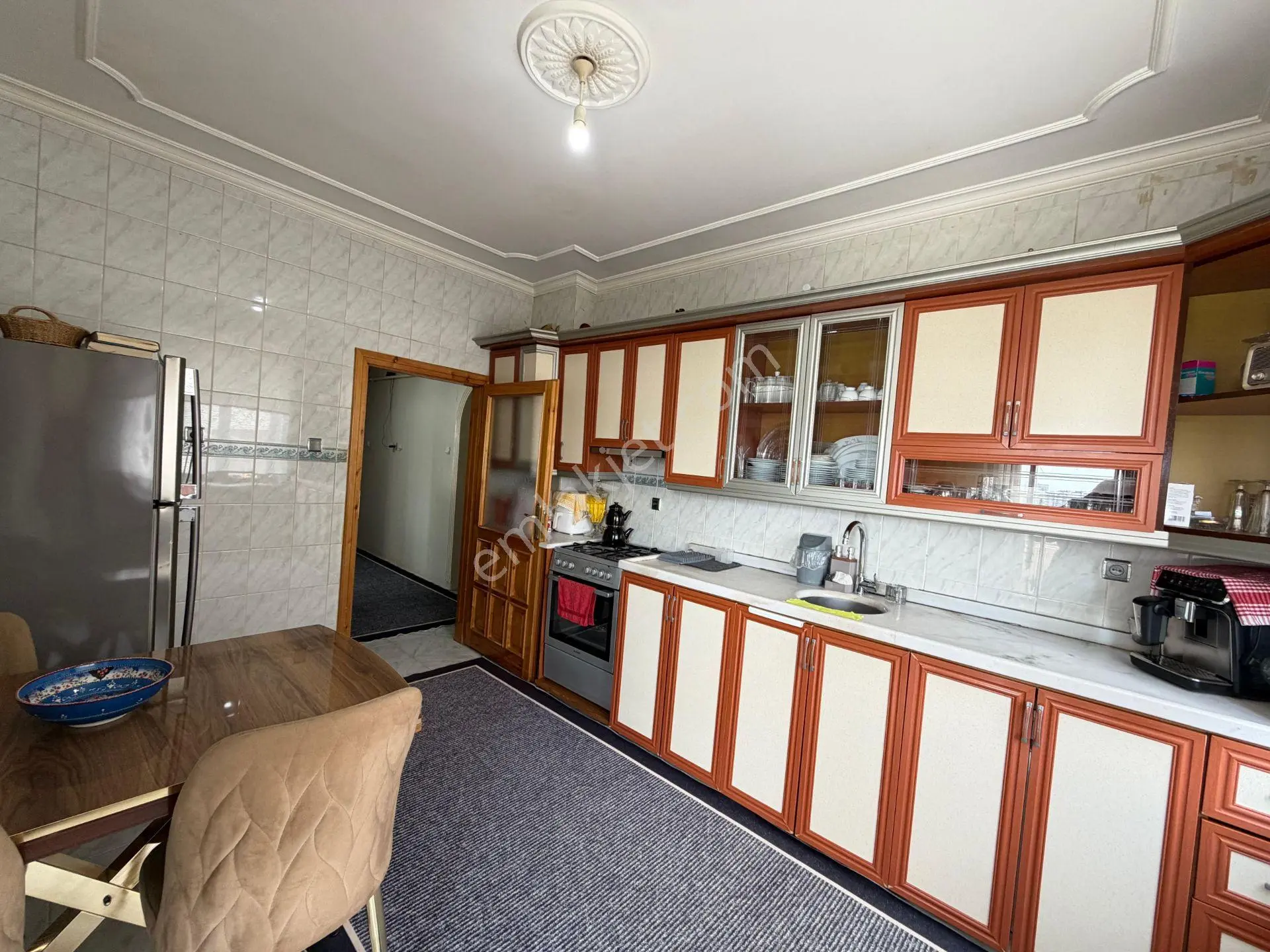 Yeniyolda 3+1 Orta Kat Satılık Daire — fotoğraf 4