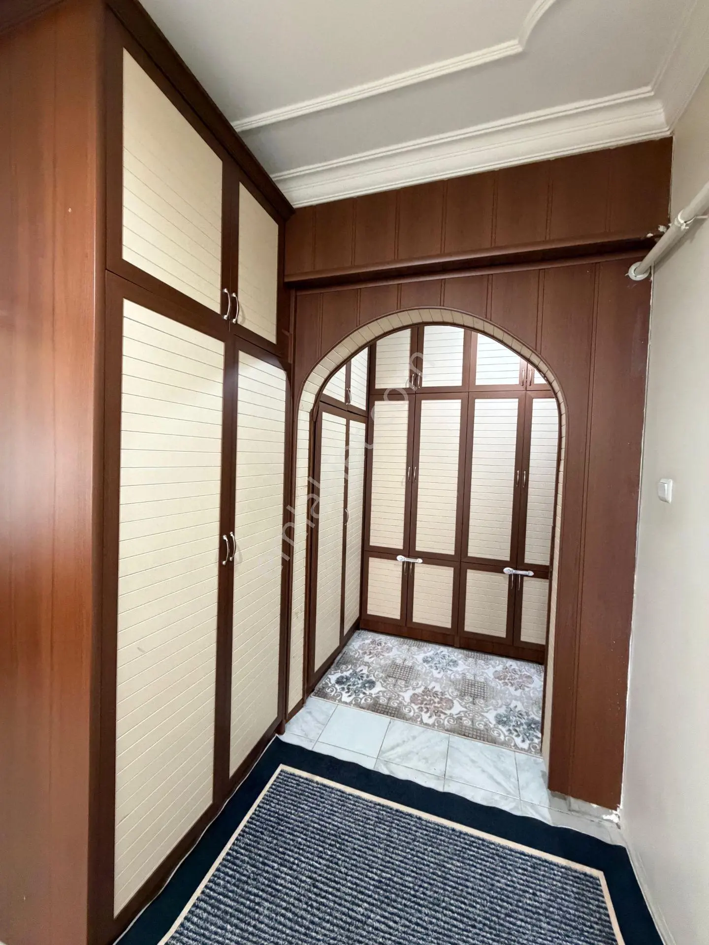 Yeniyolda 3+1 Orta Kat Satılık Daire — fotoğraf 5