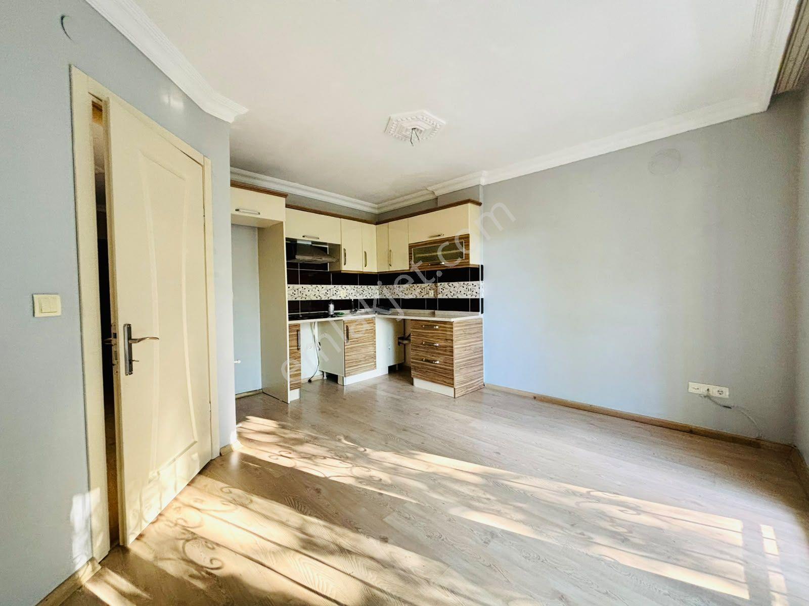 Yükselden Altınkumda Merkezi Konum Ve Bahçe Keyfi Bir Arada 2+1 — fotoğraf 5