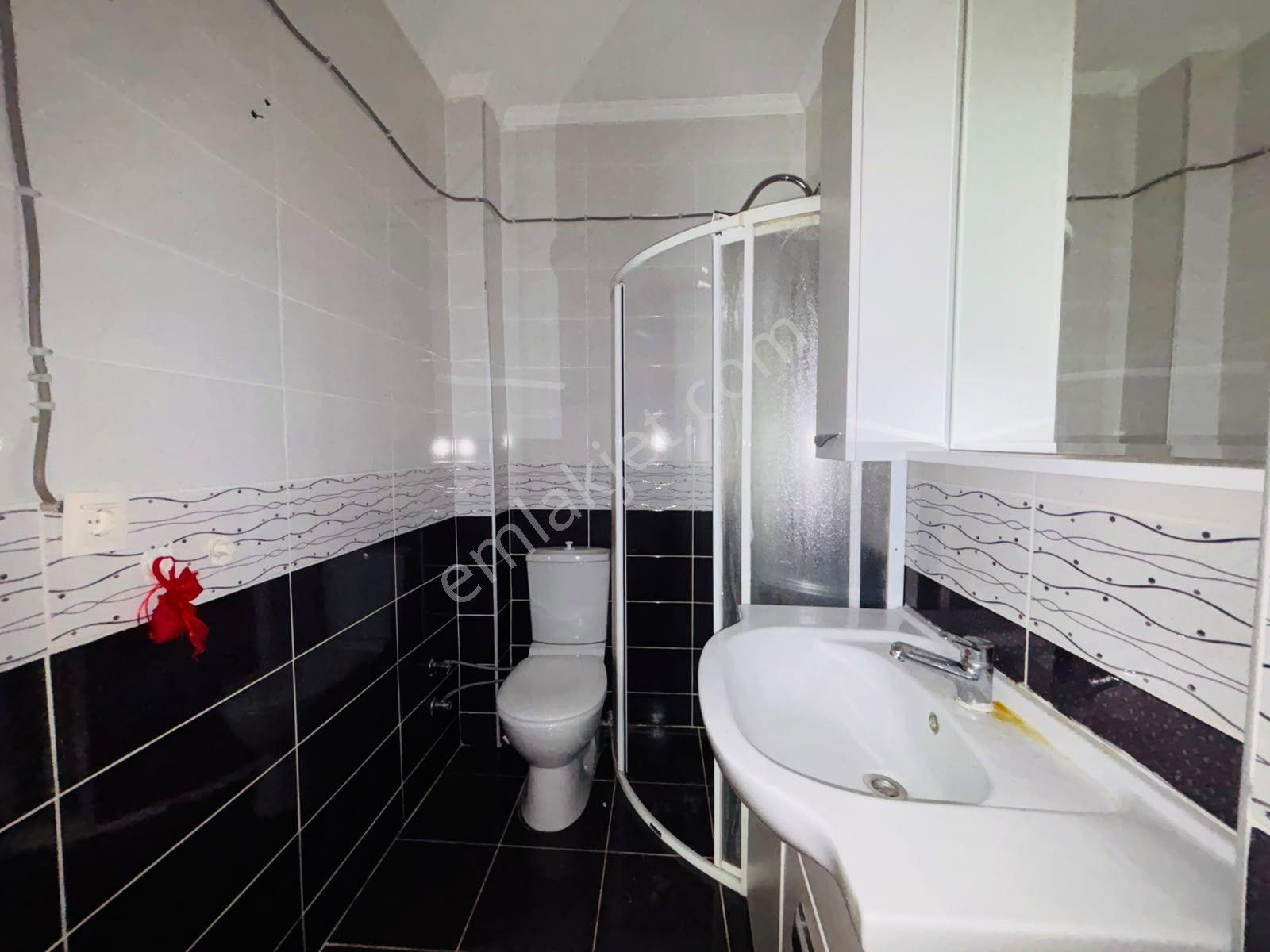 Yükselden Altınkumda Merkezi Konum Ve Bahçe Keyfi Bir Arada 2+1 — fotoğraf 26