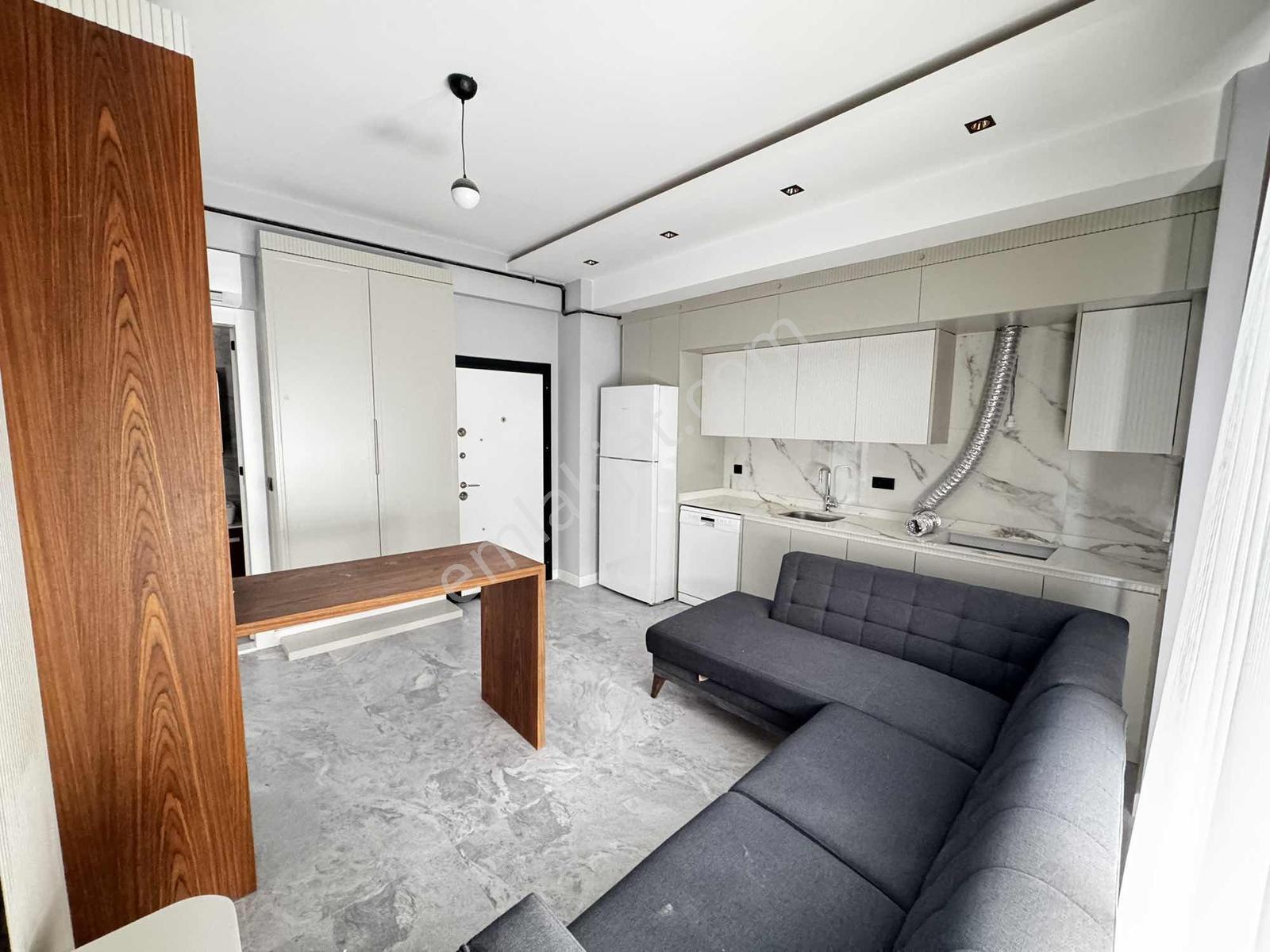 Şemiklerde Satılık 1+1 Bahçe Katı Full Eşyalı Apart