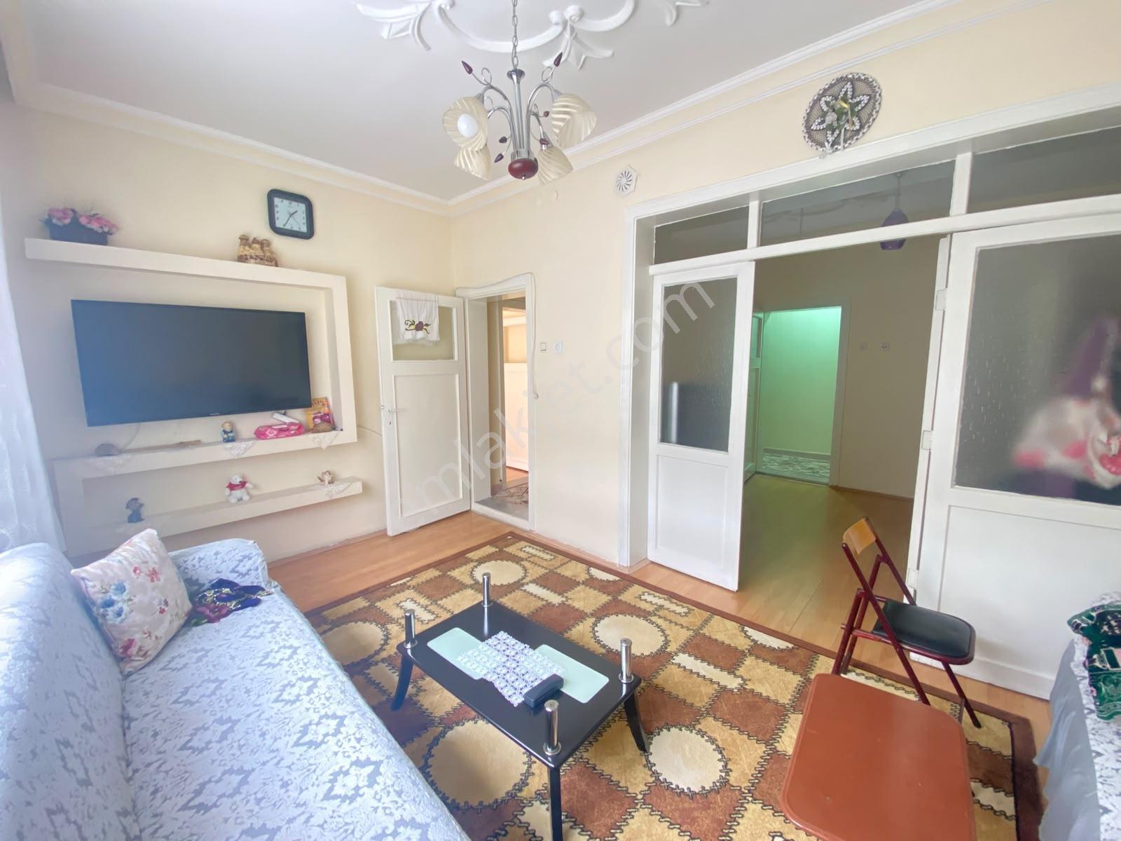 Muhacir Pazarı Yakını Yüksek Kira Getirili 3+1 Bakımlı Daire — fotoğraf 2