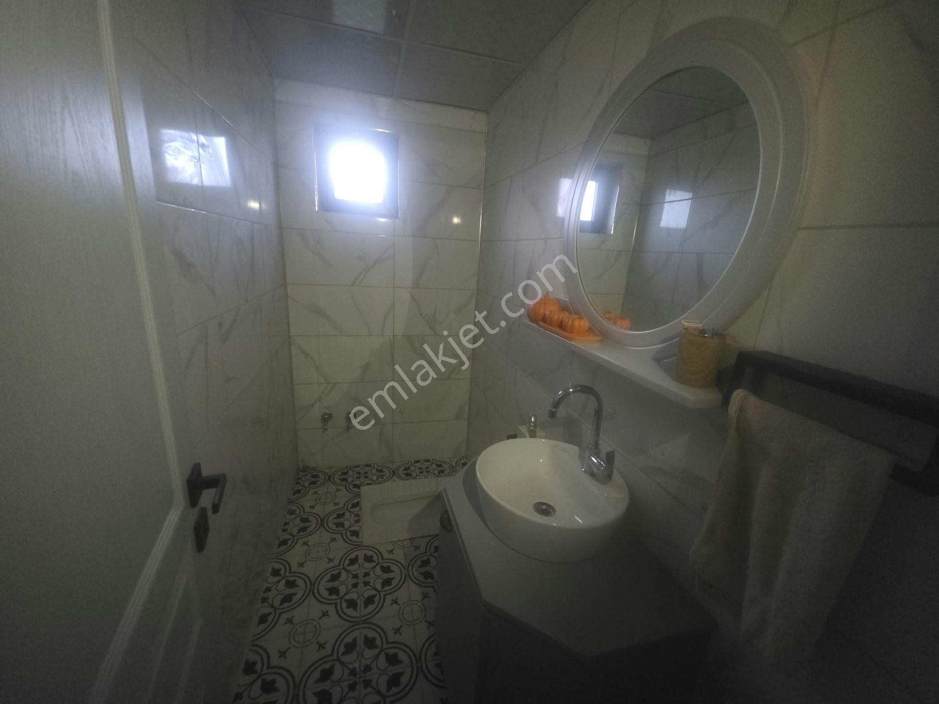 Adıyaman Güzelyurt'ta Geniş Bahçeli Satılık 3+1 Villa — fotoğraf 3