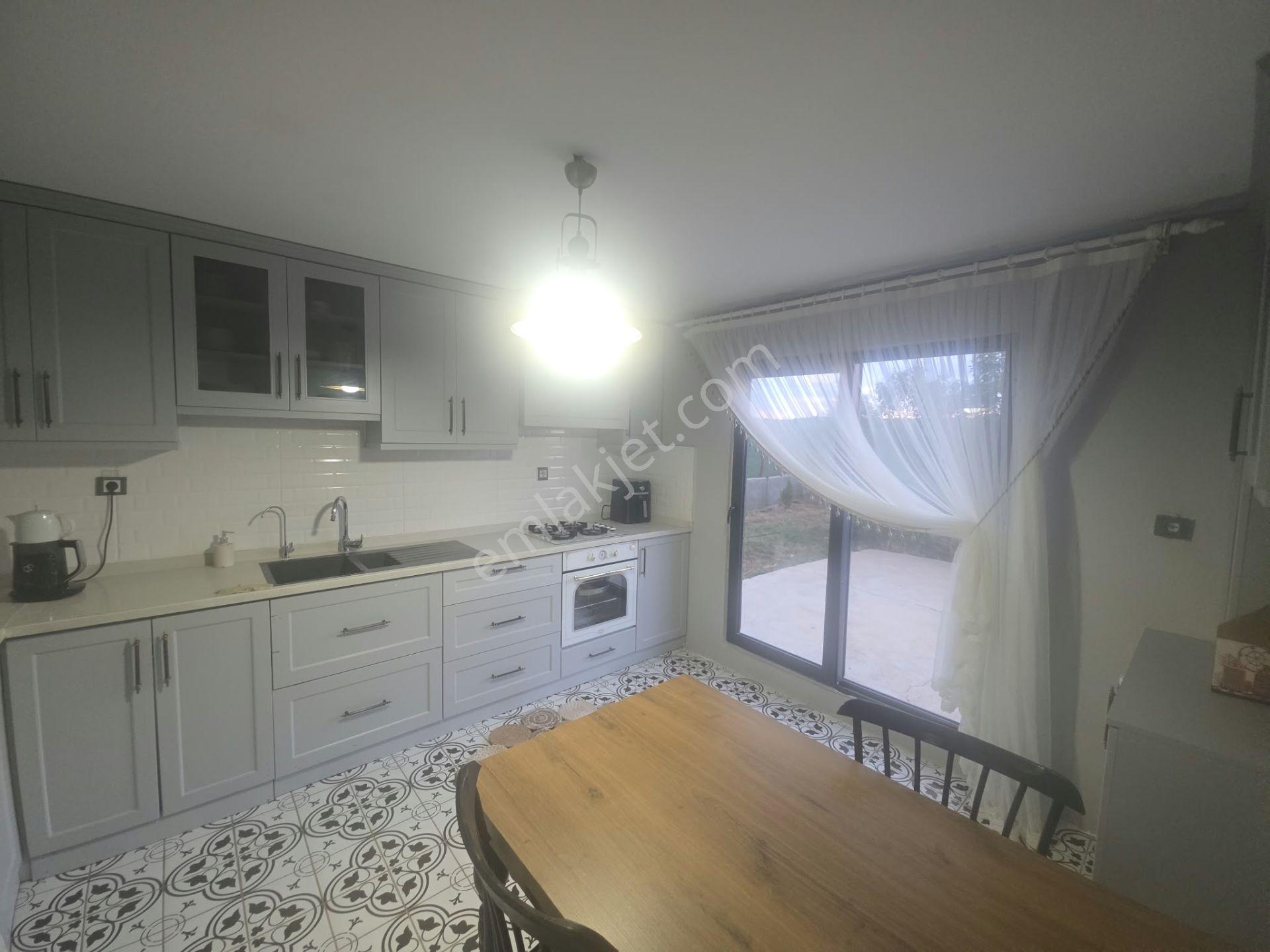 Adıyaman Güzelyurt'ta Geniş Bahçeli Satılık 3+1 Villa — fotoğraf 26