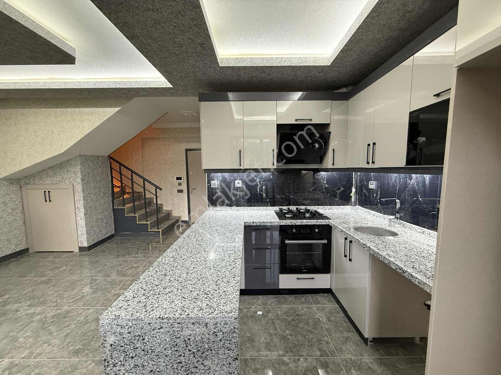 İncek Jewel Avm Yakını Yerden Isıtma %50 Kredi İskanlı/sıfır 2+1 — fotoğraf 6