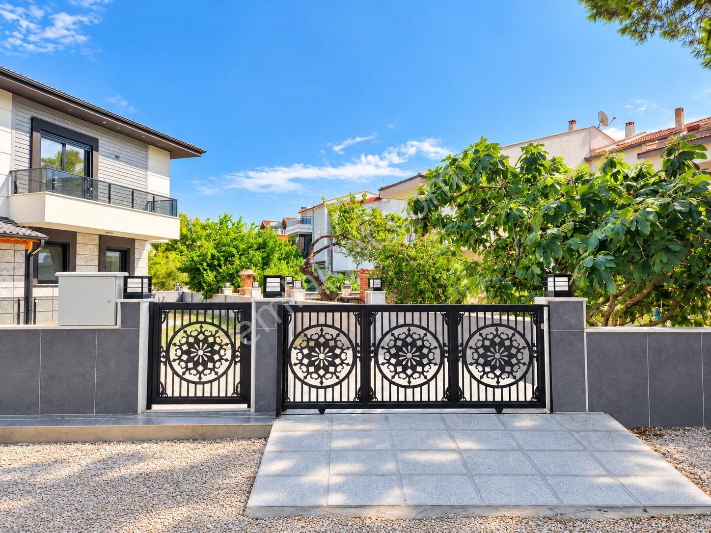 Umas Solutıon'dan Akvaryum Beach'e Yürüme Mesafesinde -3+1 Villa — fotoğraf 3