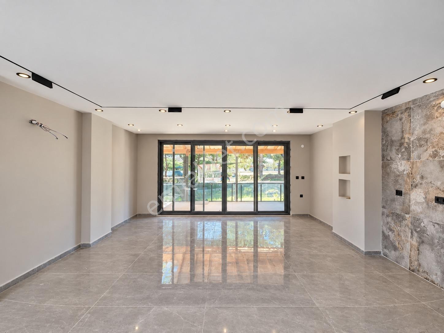 Umas Solutıon'dan Akvaryum Beach'e Yürüme Mesafesinde -3+1 Villa — fotoğraf 8