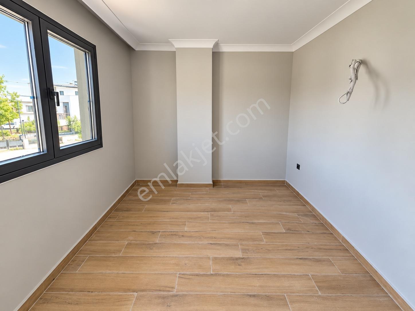 Umas Solutıon'dan Akvaryum Beach'e Yürüme Mesafesinde -3+1 Villa — fotoğraf 32