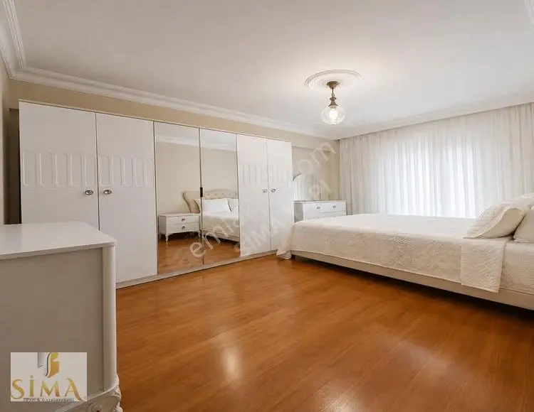 Muhacirde Yürüyüş Yoluna Yakın 140 M2 Balkonlu 3+1 Satılık Daire — fotoğraf 24
