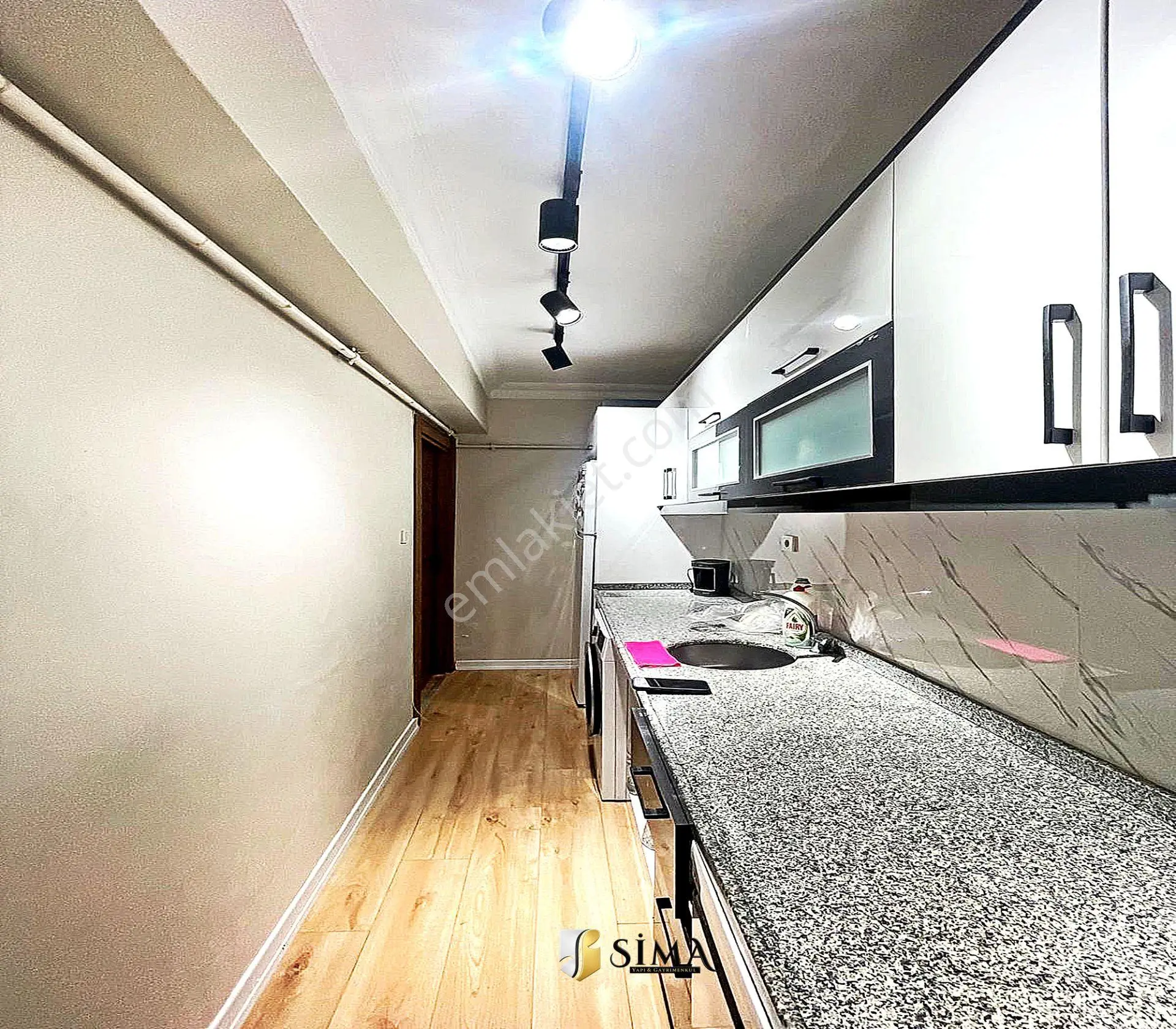 Sima Yapı'dan Ana Caddeye Çok Yakın Aile Binasında Masrafsız 2+1 Satılık — fotoğraf 6