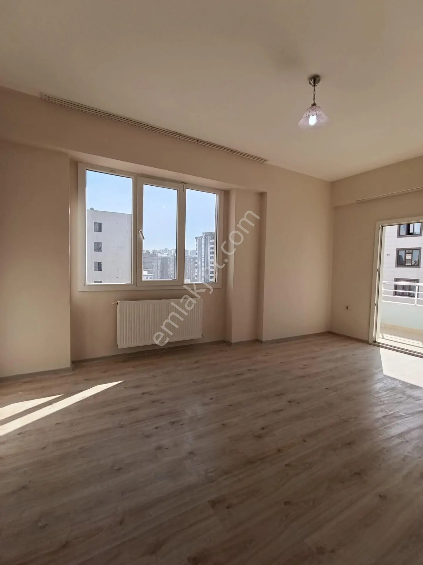 Acil Emlak Güvencesiyle Akpıyarda Satılık 5 Oda — fotoğraf 2