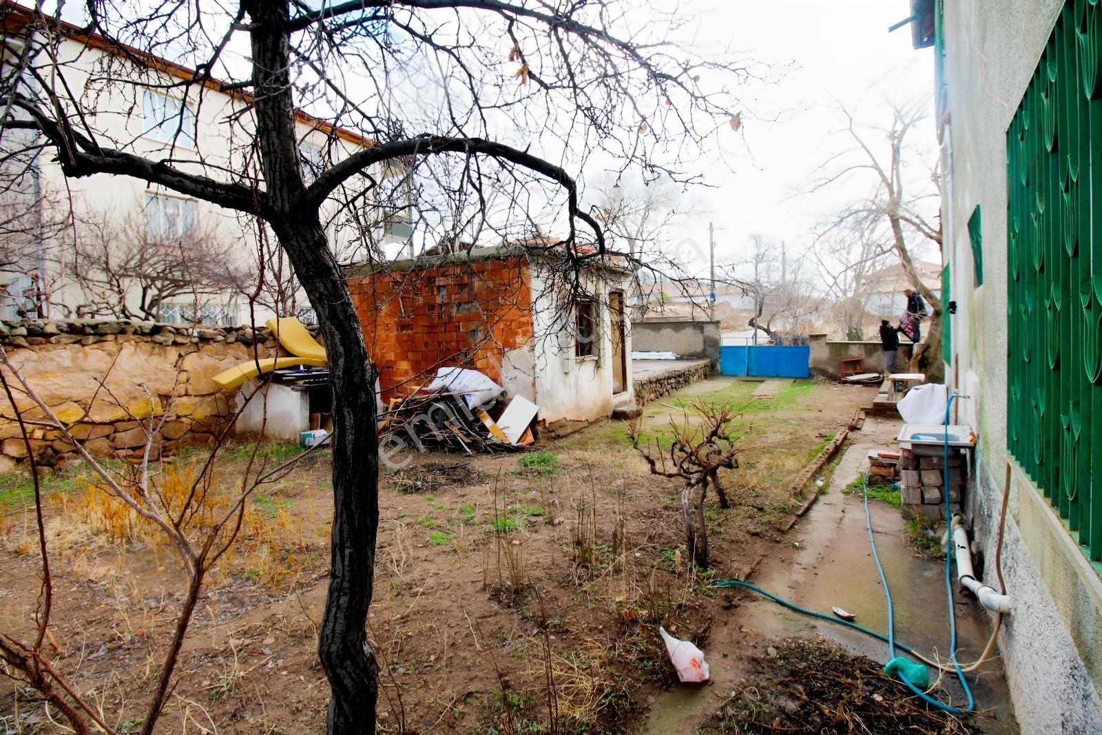 Aksaray Bahçeli Mahallesinde Müstakil Ev Ve Arsası(700m²) — fotoğraf 8