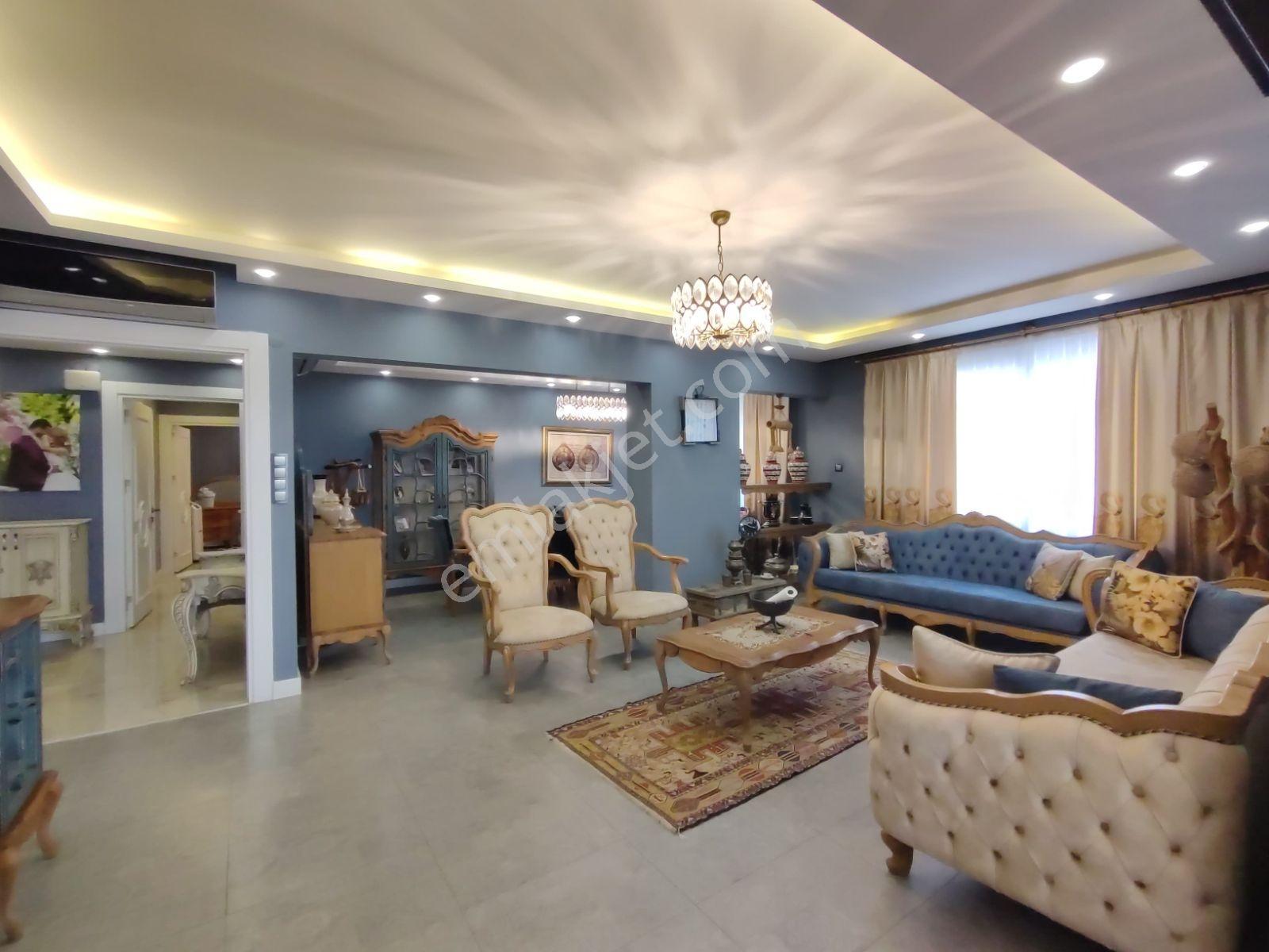 T.ozal Groseri Civ.ultra Lux Dizayn Eksiksiz 3+1 Cazip Satilik — fotoğraf 32