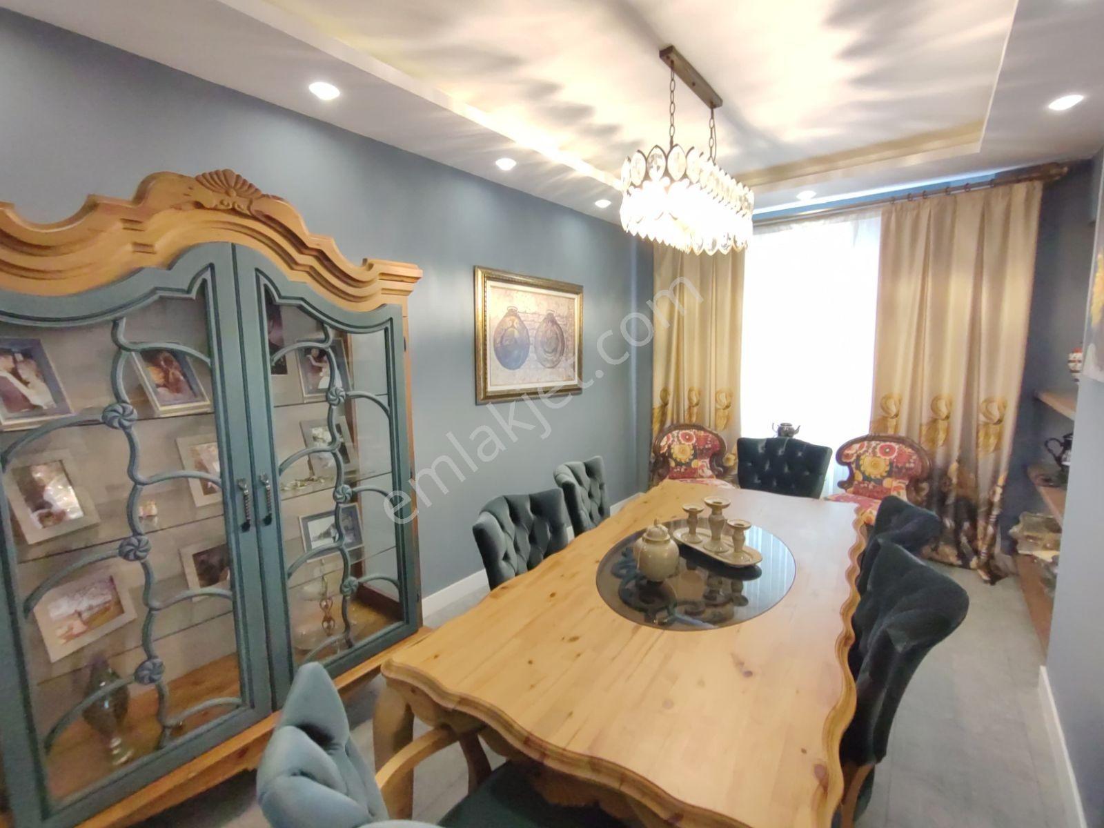 T.ozal Groseri Civ.ultra Lux Dizayn Eksiksiz 3+1 Cazip Satilik — fotoğraf 34