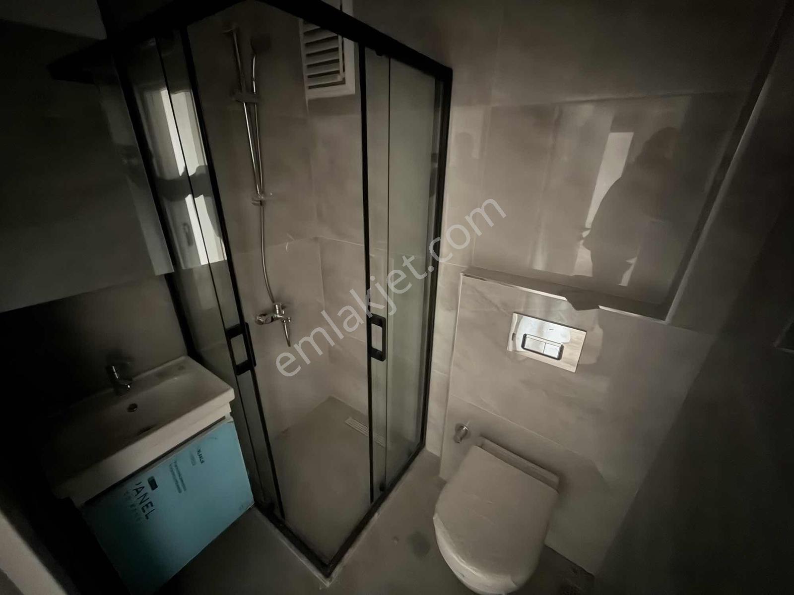 F-l 'den Koşuyolu Altunizade Bağlarbaşı Metro Sitede Sıfır 3+1 — fotoğraf 21