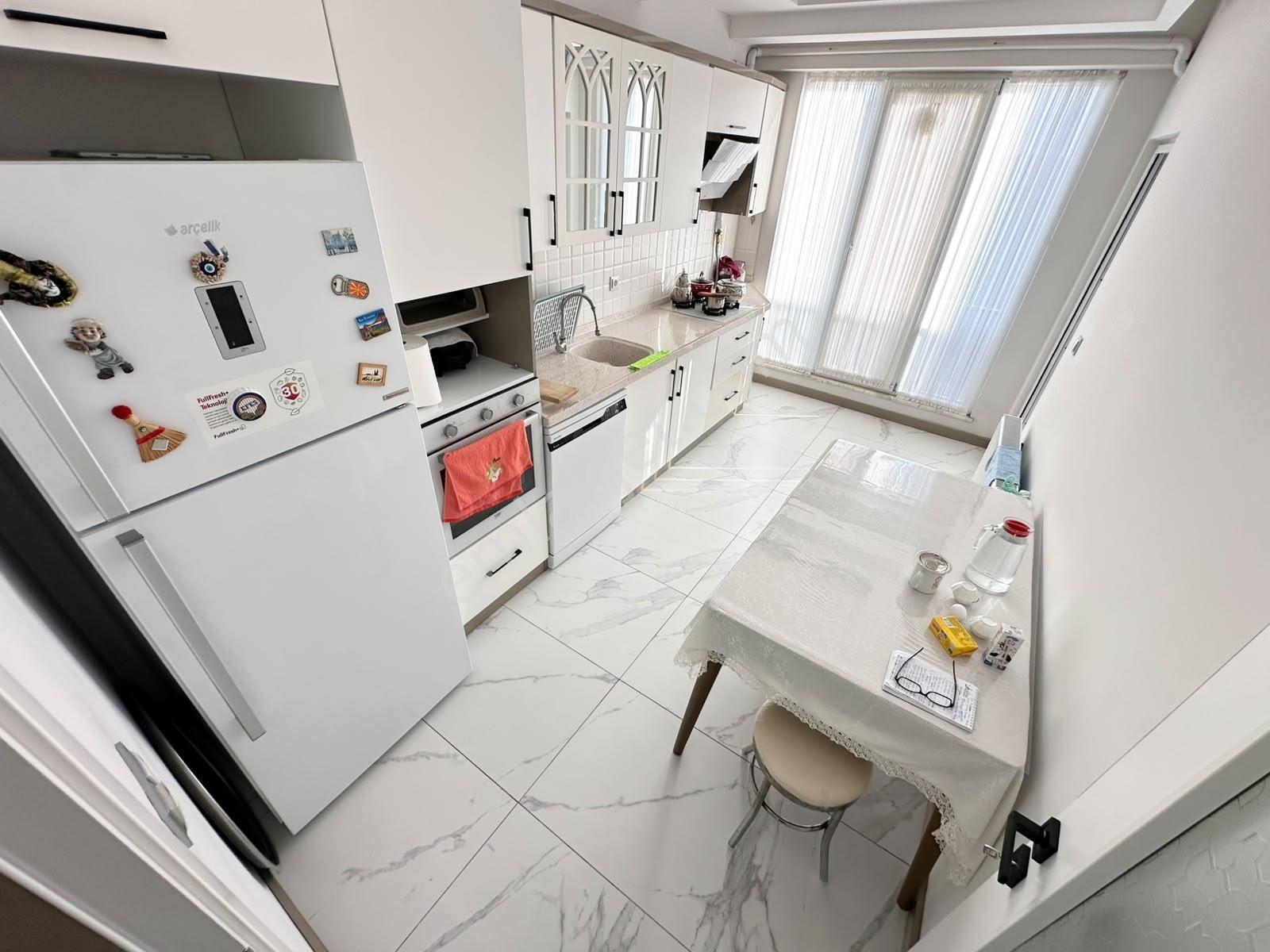 Doradan Altınkumda Satılık 2+1 Full Kredili Ön Cephe Köşe Daire — fotoğraf 4
