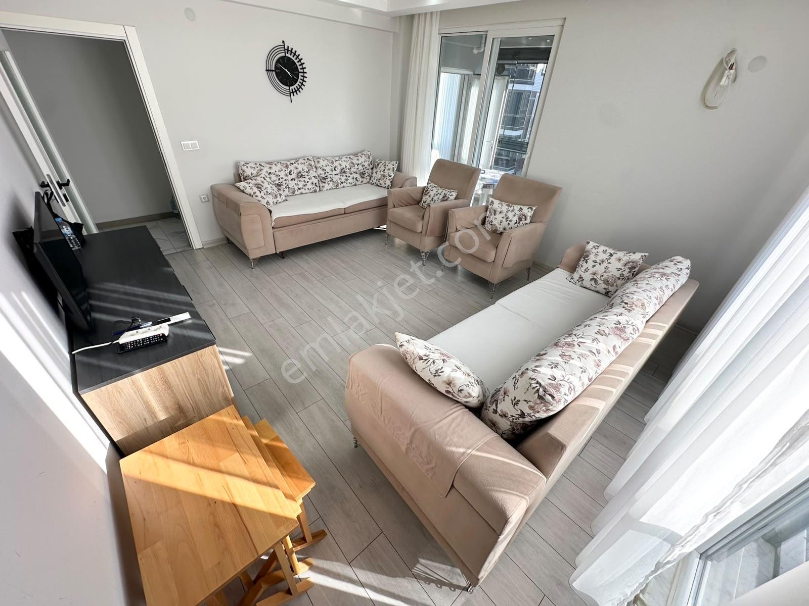 Doradan Altınkumda Satılık 2+1 Full Kredili Ön Cephe Köşe Daire — fotoğraf 11