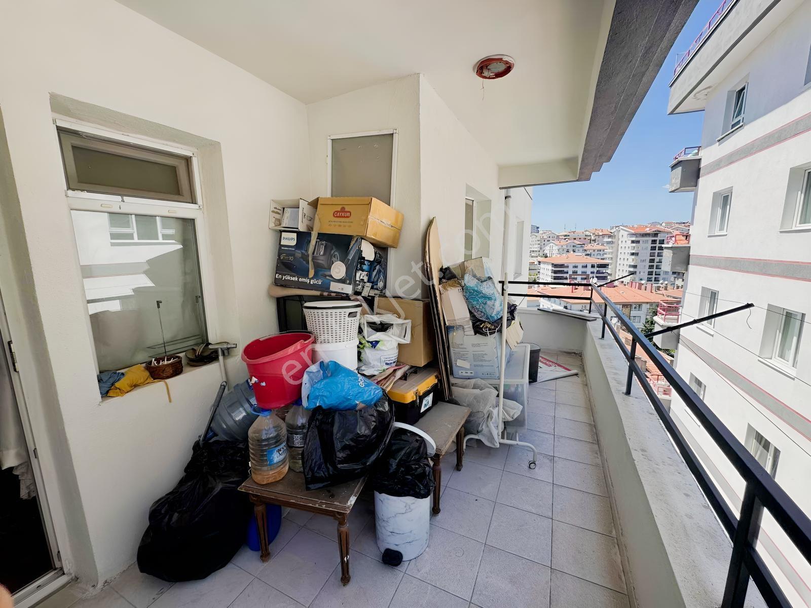 Akdere Merkezde Satılık 3+1 Daire — fotoğraf 5