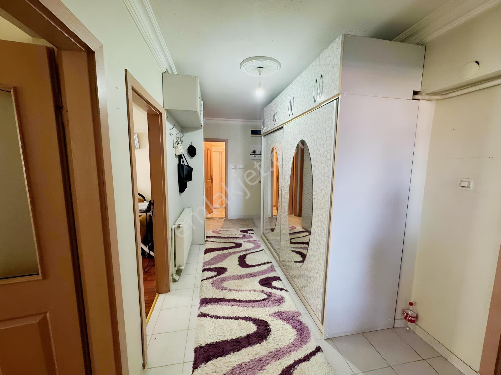Akdere Merkezde Satılık 3+1 Daire — fotoğraf 9