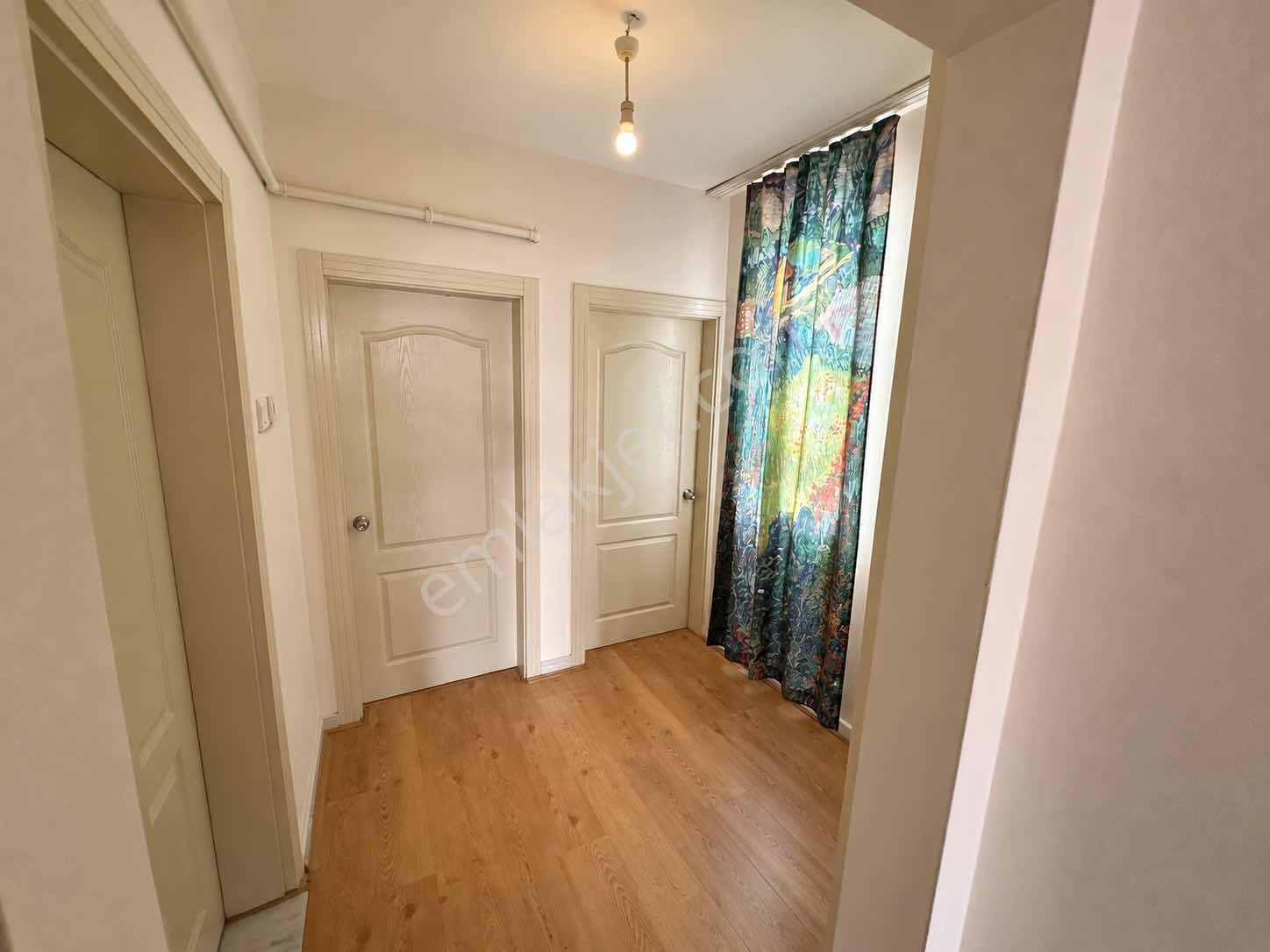 Cadde Üzerinde 3+1 Satılık Daire — fotoğraf 8