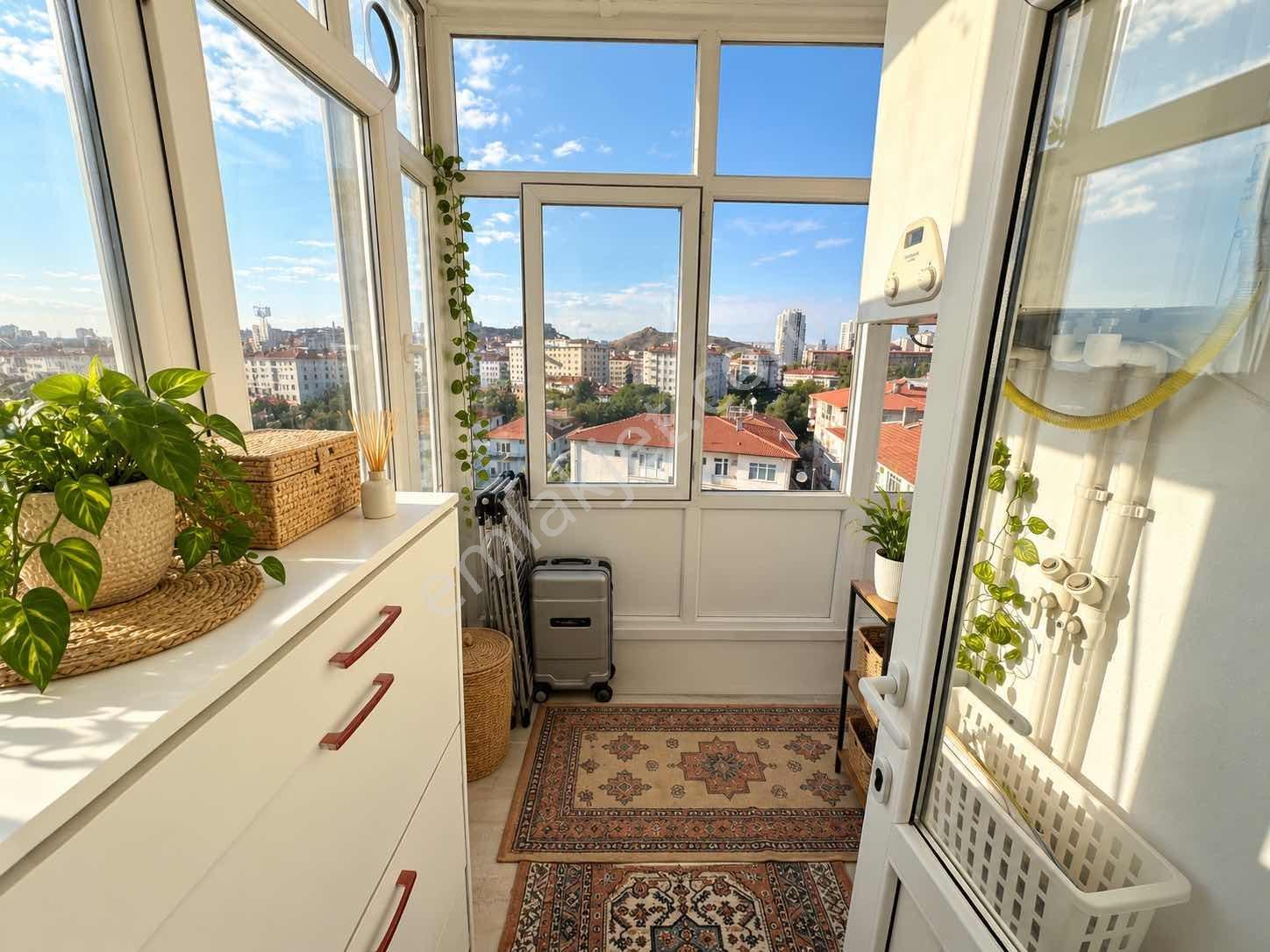 Cadde Üzerinde 3+1 Satılık Daire — fotoğraf 11