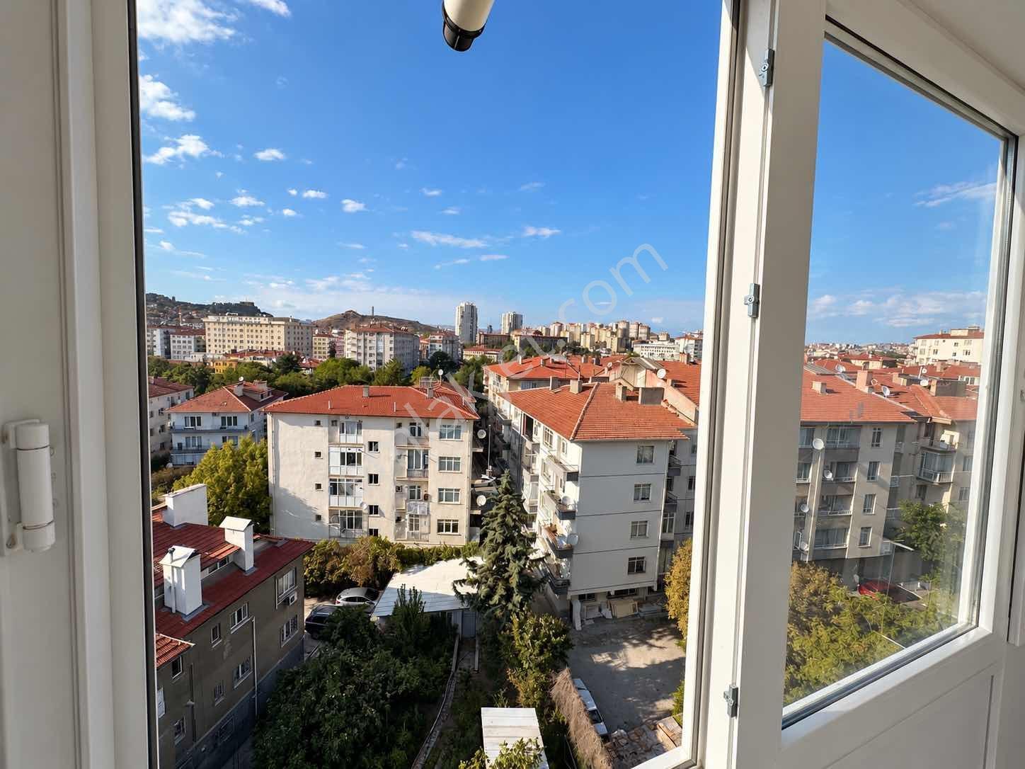 Cadde Üzerinde 3+1 Satılık Daire — fotoğraf 13