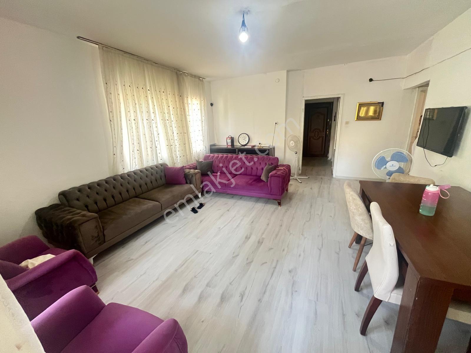 Prestij'den Hamidiye'de Ayrı Mutfak Geniş Oturumlu 2+1 Daire — fotoğraf 3