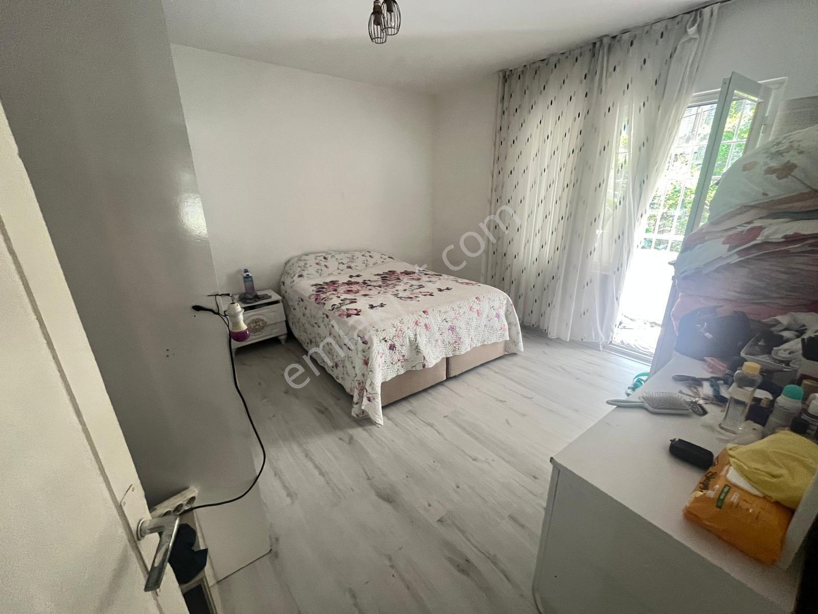 Prestij'den Hamidiye'de Ayrı Mutfak Geniş Oturumlu 2+1 Daire — fotoğraf 7