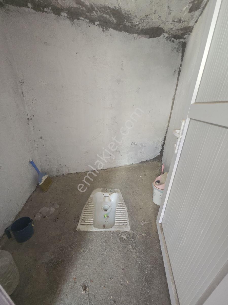 Vesile'den Tek Katlı Cadde Üzeri Müstakil 2+1 — fotoğraf 25