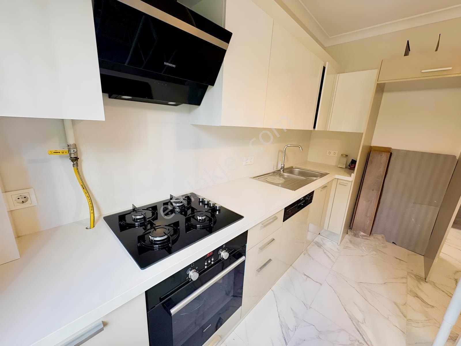 Kozyatağında 2+1 Yeni Binada Net 75 M2 Satılık Daire — fotoğraf 19