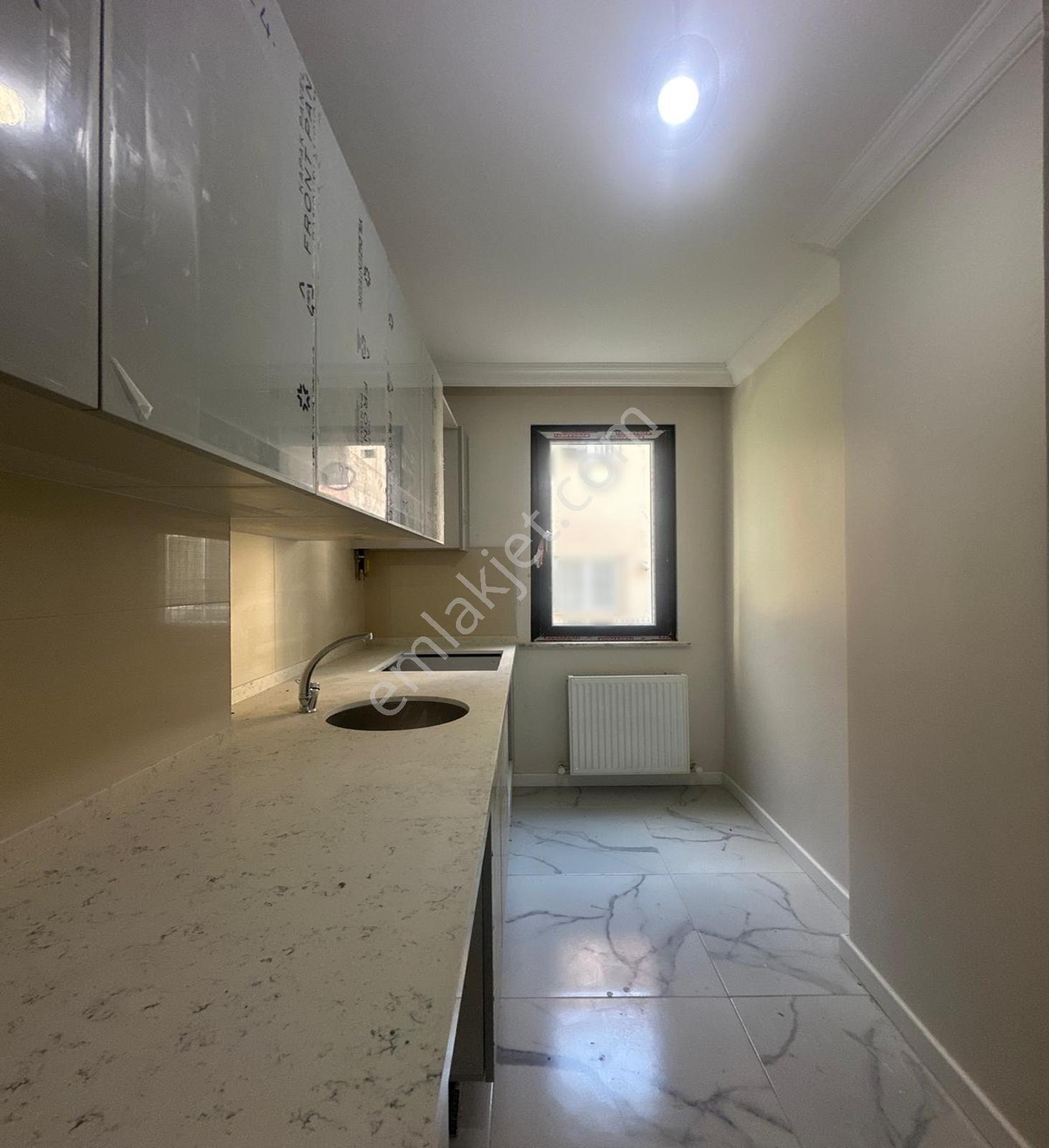 Kod 5450 Avrasya Yapıdan Çekmeköyde Balkonlu 2+1 Daire — fotoğraf 2