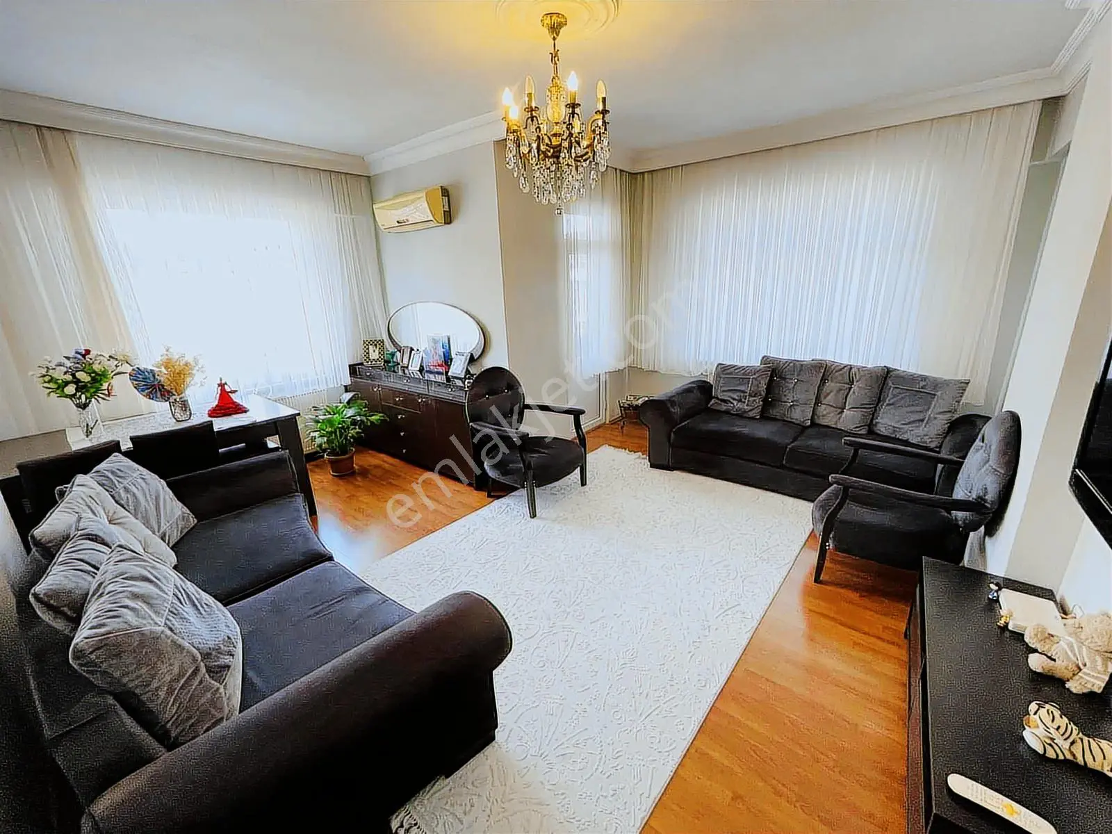Şerifali Mehmet Akif Mah. Geniş M2 Teraslı 3+2 Dubleks Daire — fotoğraf 4