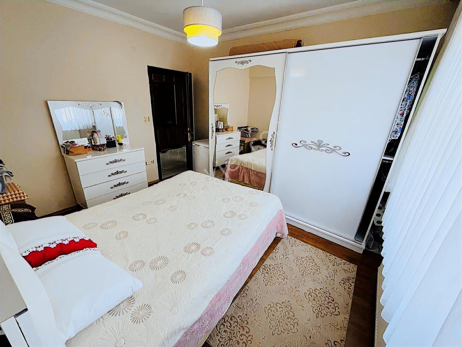 Şerifali Mehmet Akif Mah. Geniş M2 Teraslı 3+2 Dubleks Daire — fotoğraf 6