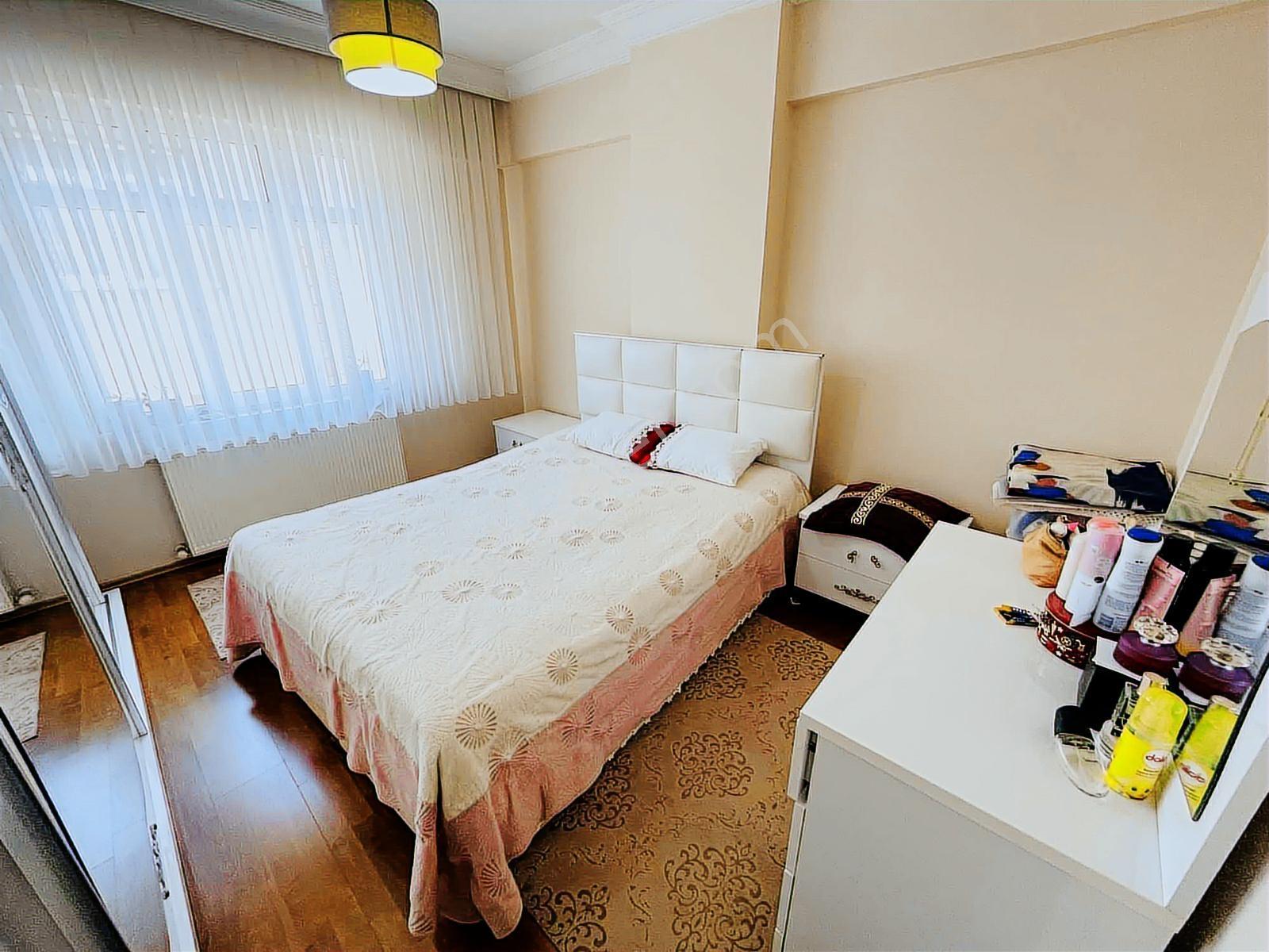Şerifali Mehmet Akif Mah. Geniş M2 Teraslı 3+2 Dubleks Daire — fotoğraf 7