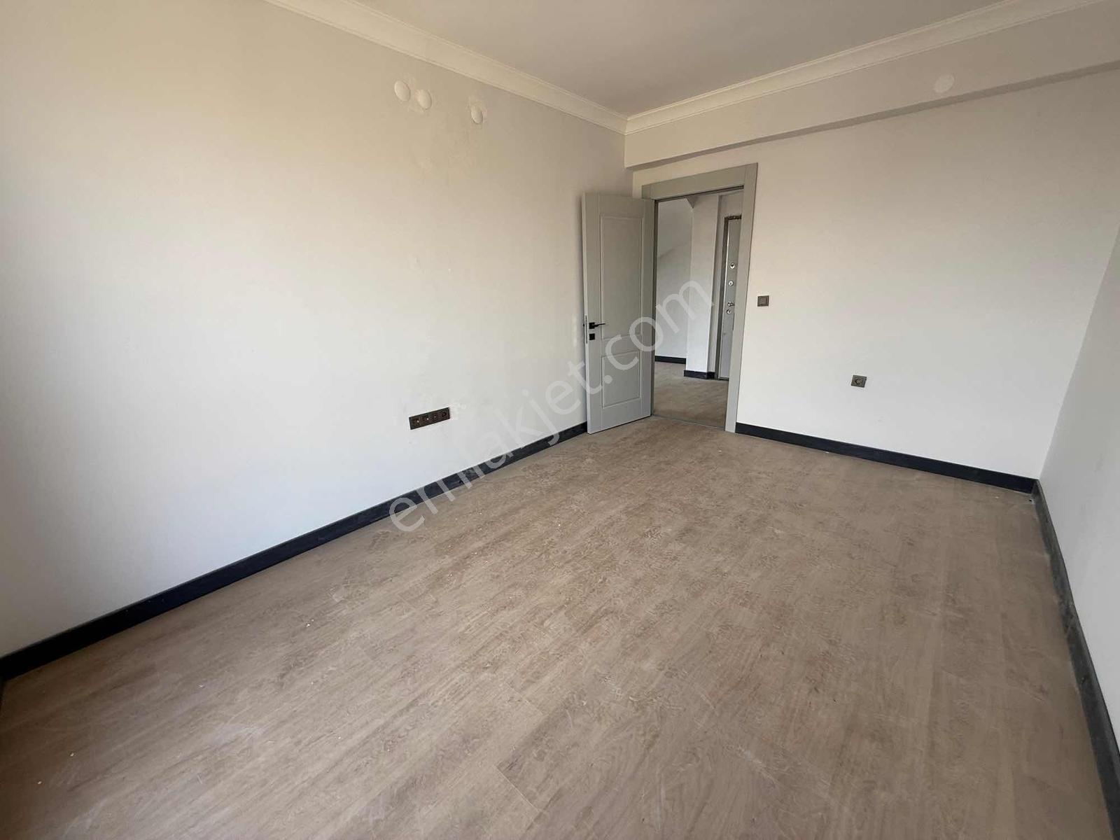Alaçatı'dan/çatı Eğimsiz/vadi Manzaralı/çift Banyolu/3+1 Daire — fotoğraf 8