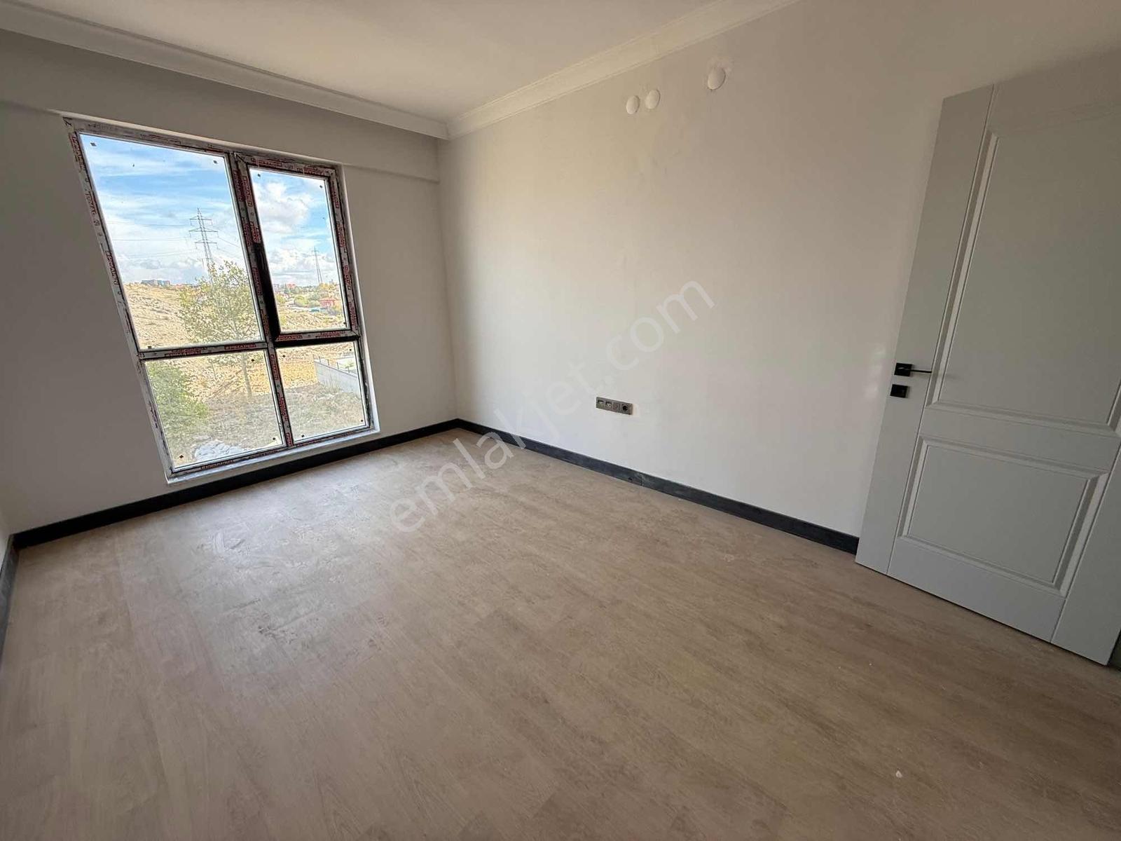 Alaçatı'dan/çatı Eğimsiz/vadi Manzaralı/çift Banyolu/3+1 Daire — fotoğraf 10