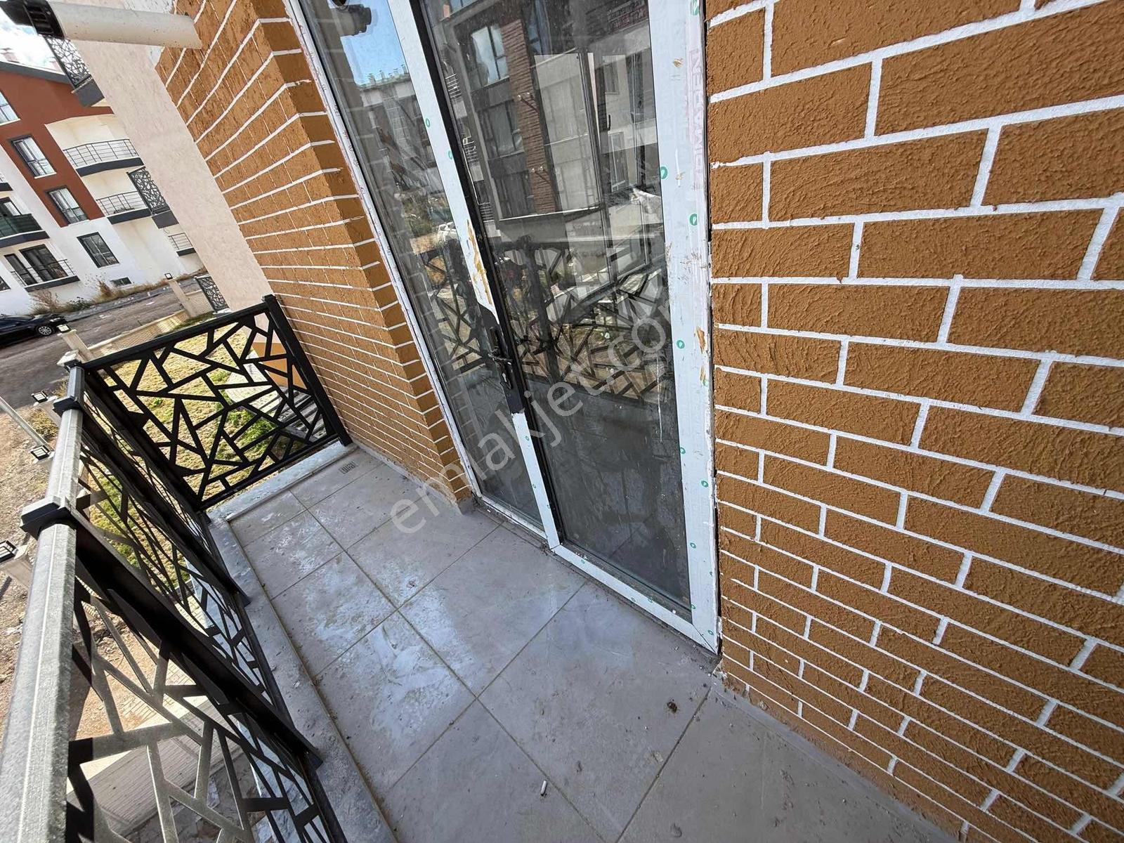 Alaçatı'dan/çatı Eğimsiz/vadi Manzaralı/çift Banyolu/3+1 Daire — fotoğraf 14