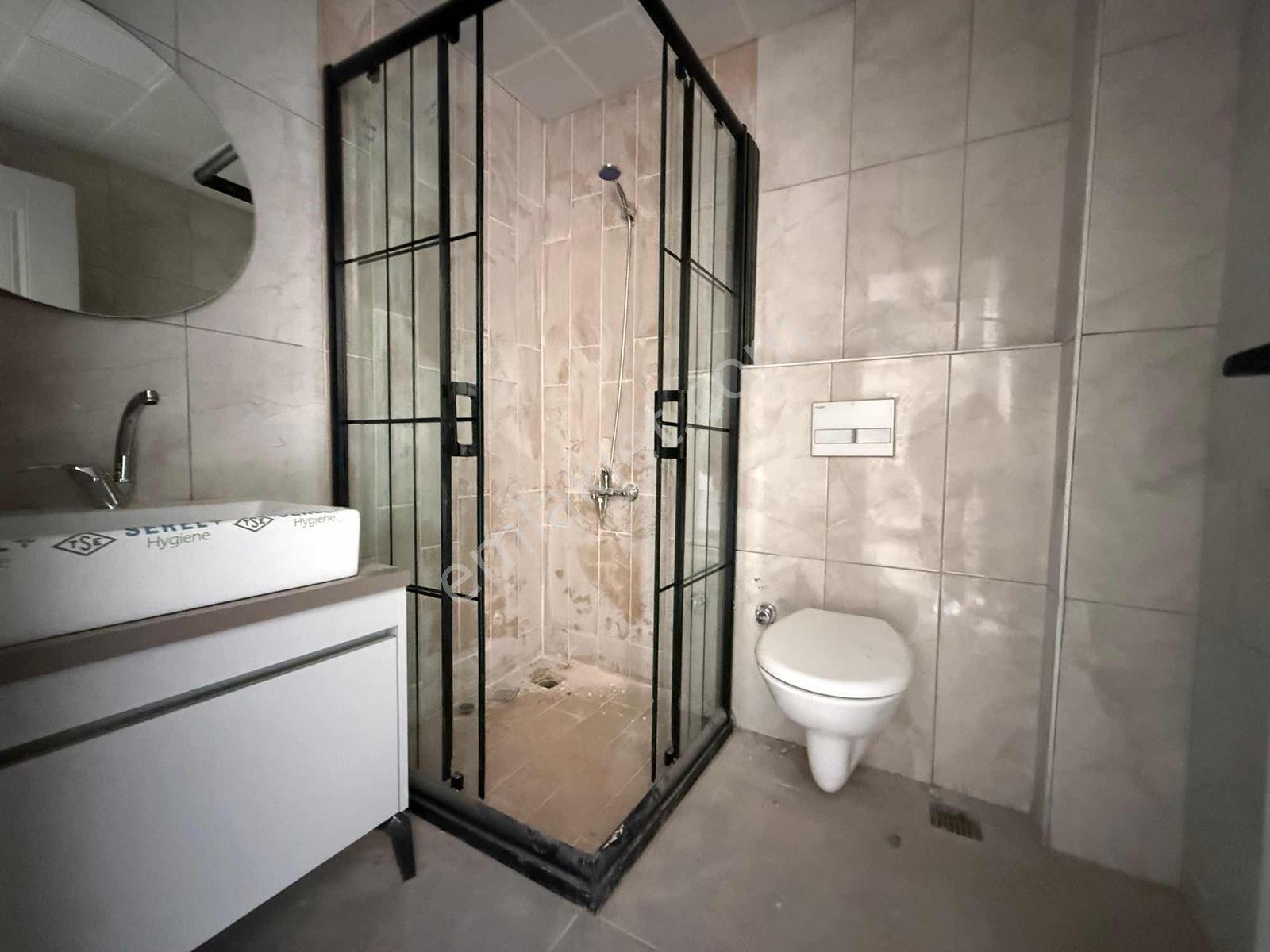 Alaçatı'dan/çatı Eğimsiz/vadi Manzaralı/çift Banyolu/3+1 Daire — fotoğraf 15