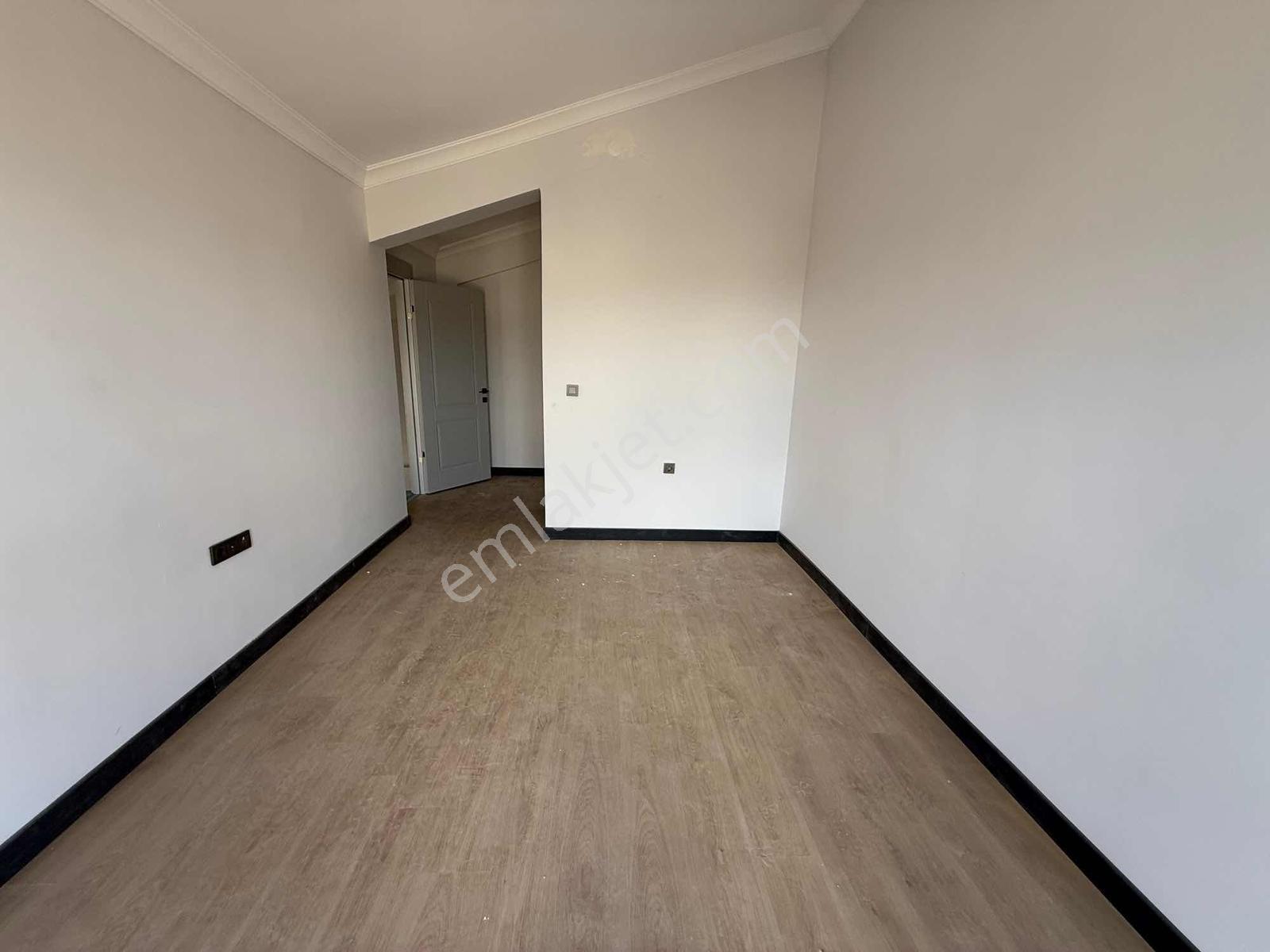 Alaçatı'dan/çatı Eğimsiz/vadi Manzaralı/çift Banyolu/3+1 Daire — fotoğraf 19