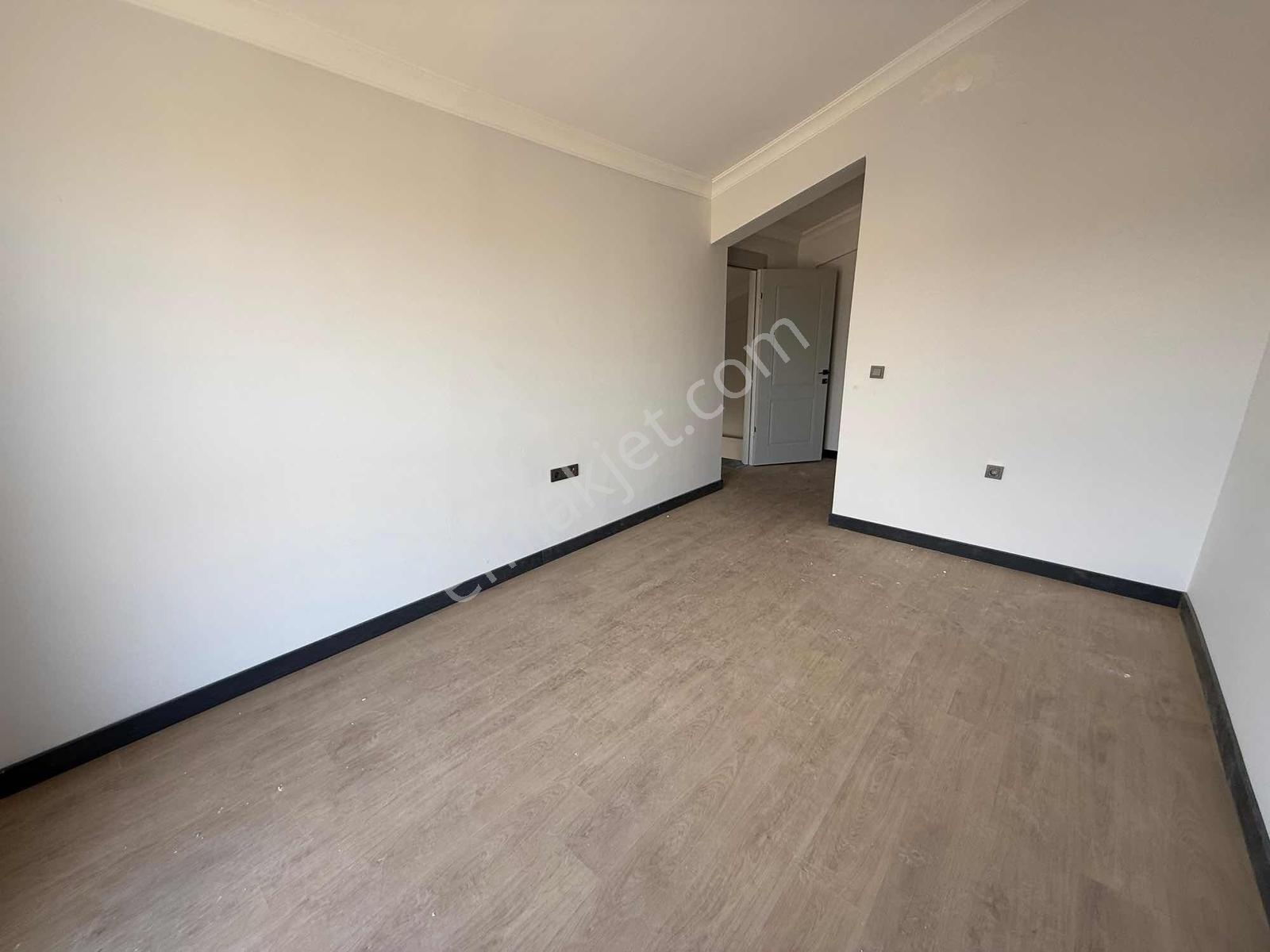 Alaçatı'dan/çatı Eğimsiz/vadi Manzaralı/çift Banyolu/3+1 Daire — fotoğraf 20