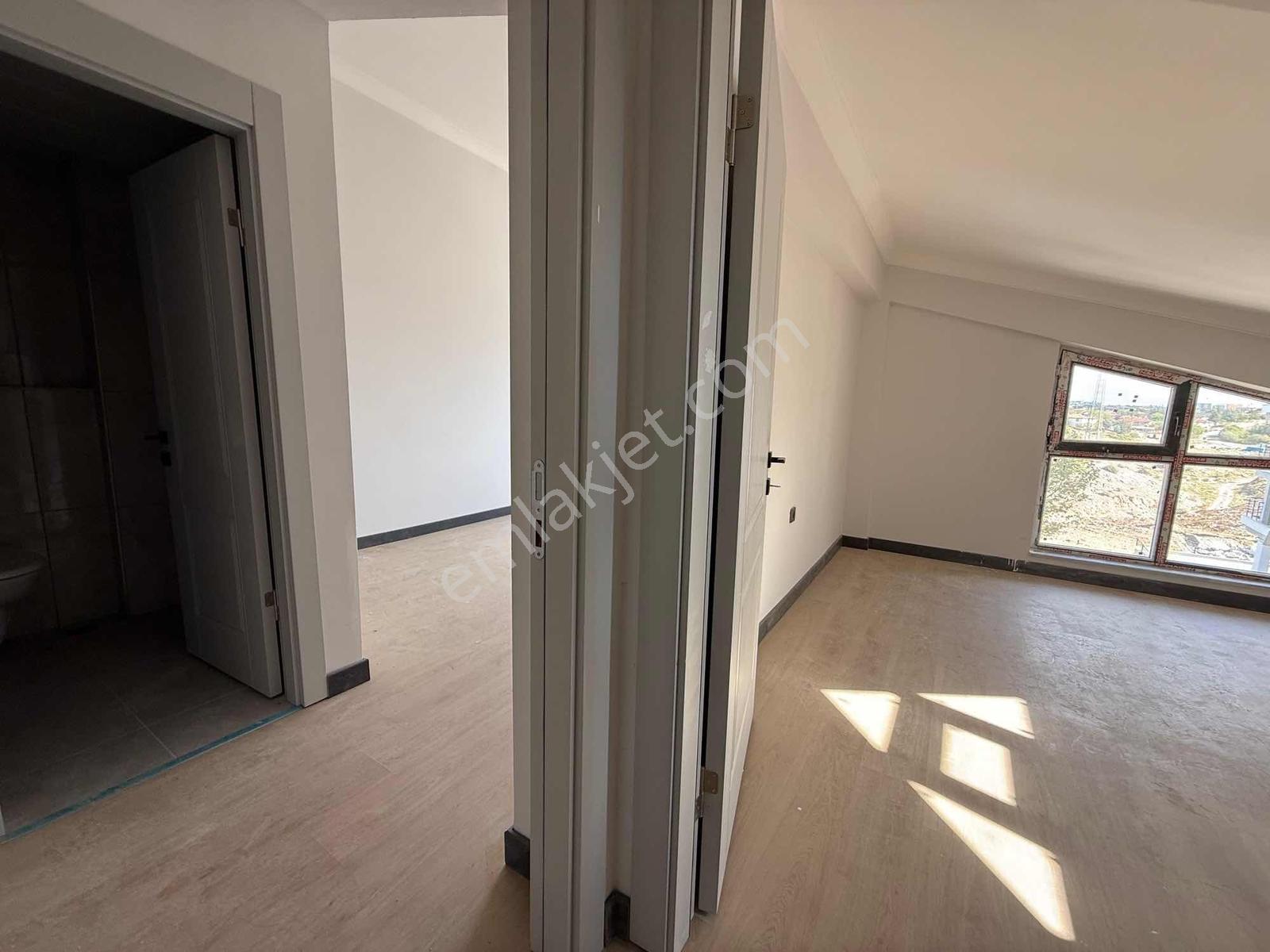 Alaçatı'dan/çatı Eğimsiz/vadi Manzaralı/çift Banyolu/3+1 Daire — fotoğraf 22