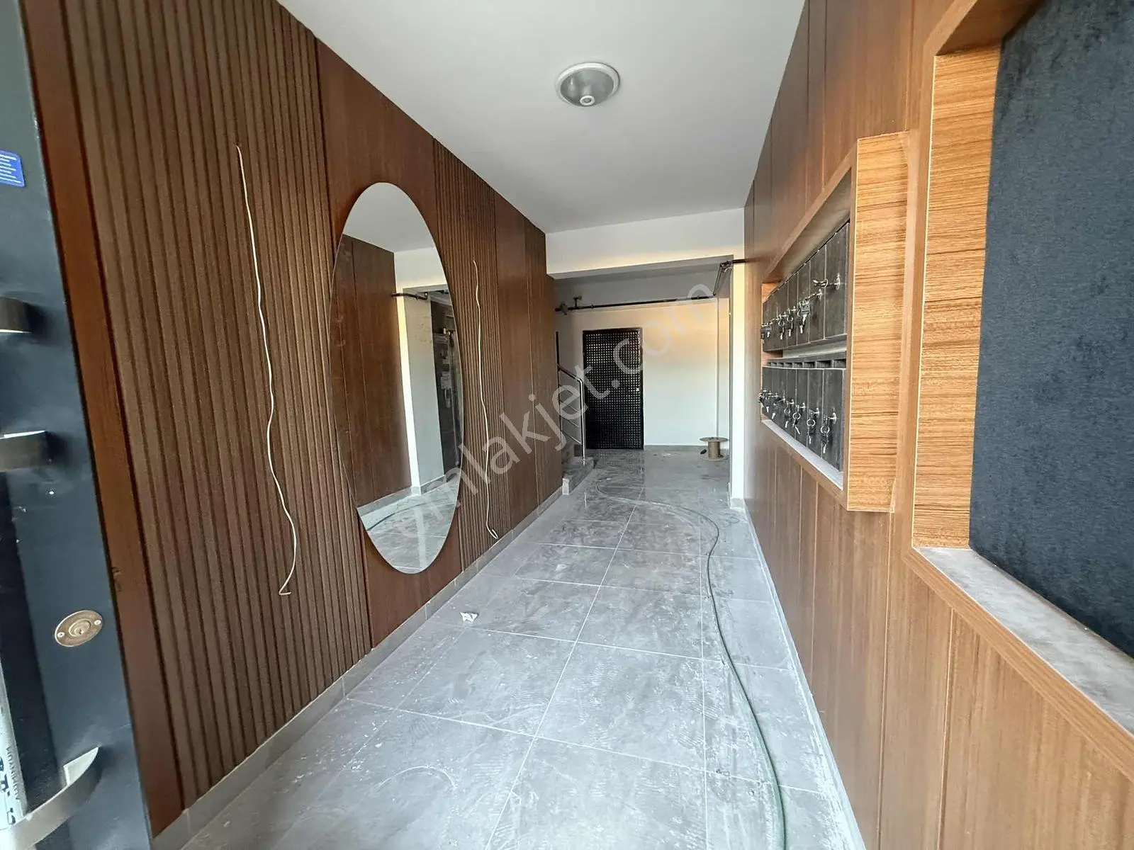 Gülabibey'de Şehir Manzaralı Satılık Daireler — fotoğraf 2