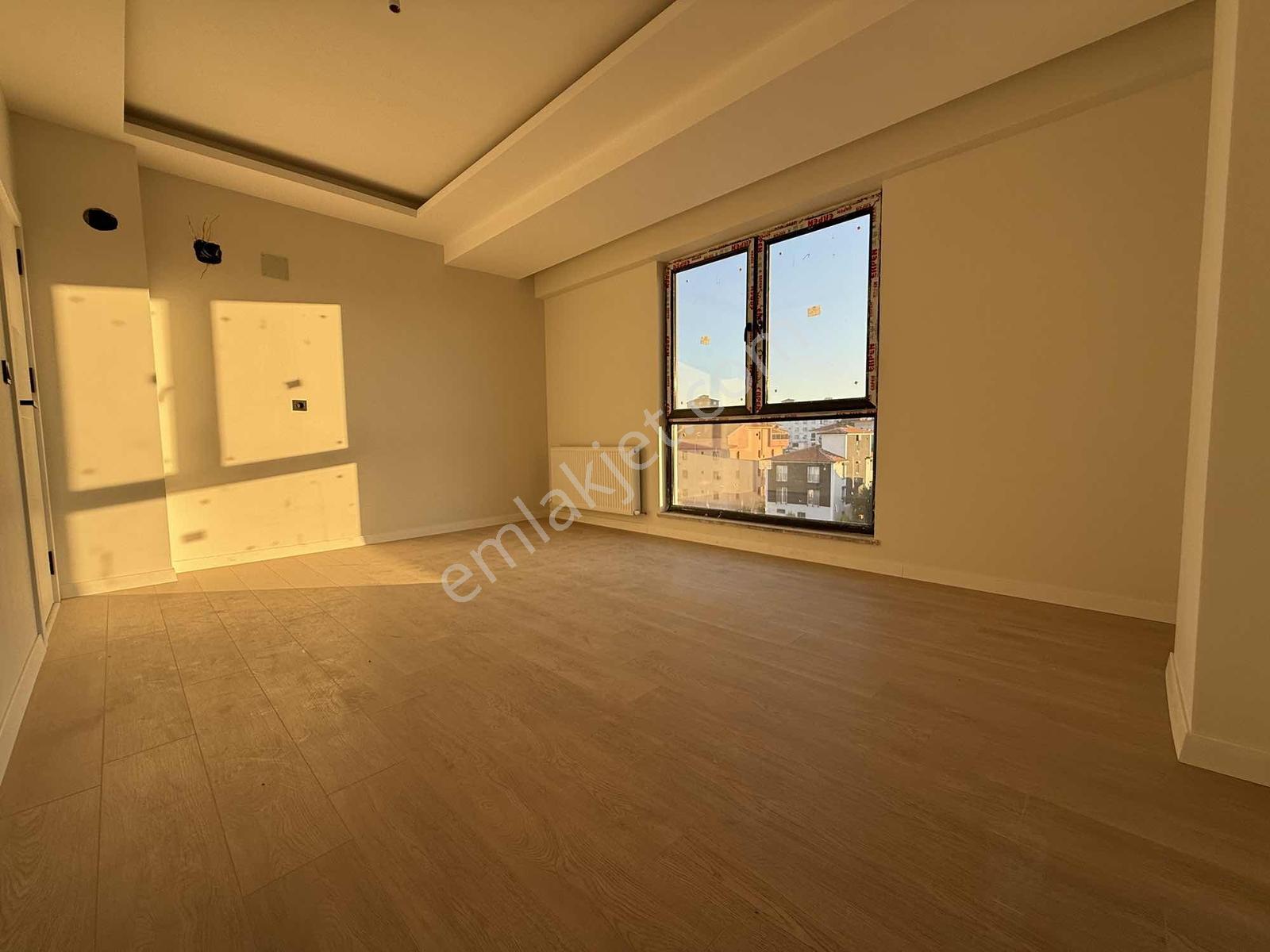 Gülabibey'de Şehir Manzaralı Satılık Daireler — fotoğraf 12